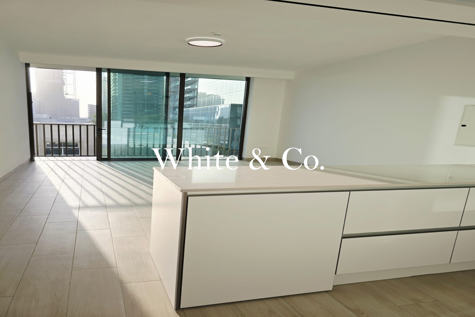 ELEGANT l BRAND NEW l VACANT ON TRANSFER