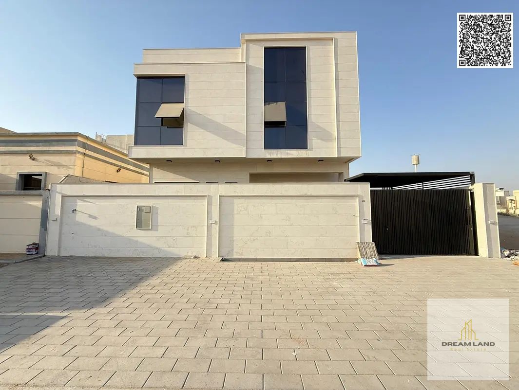 Villa for sale in Ajman at a bargain price. Excellent location. Freehold ownership for life. Open to all nationalities. Bank financing available.