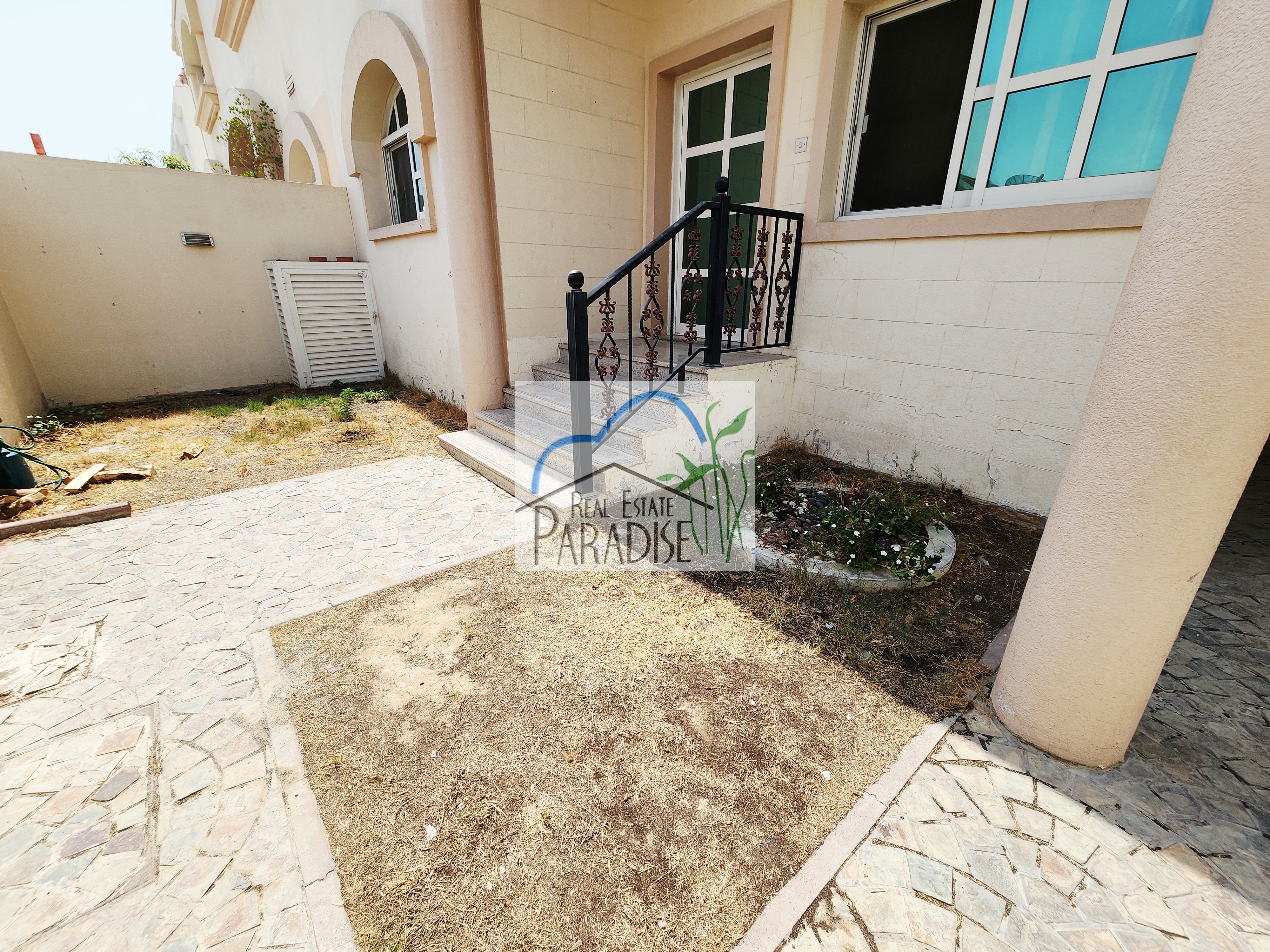 available away from zone Bedrooms Villa 2 master bedrooms ( 1 bedroom down)Maid Room/living-dinning/pvt backlawn/shared s-pool/kitchen/rent in mirdif
