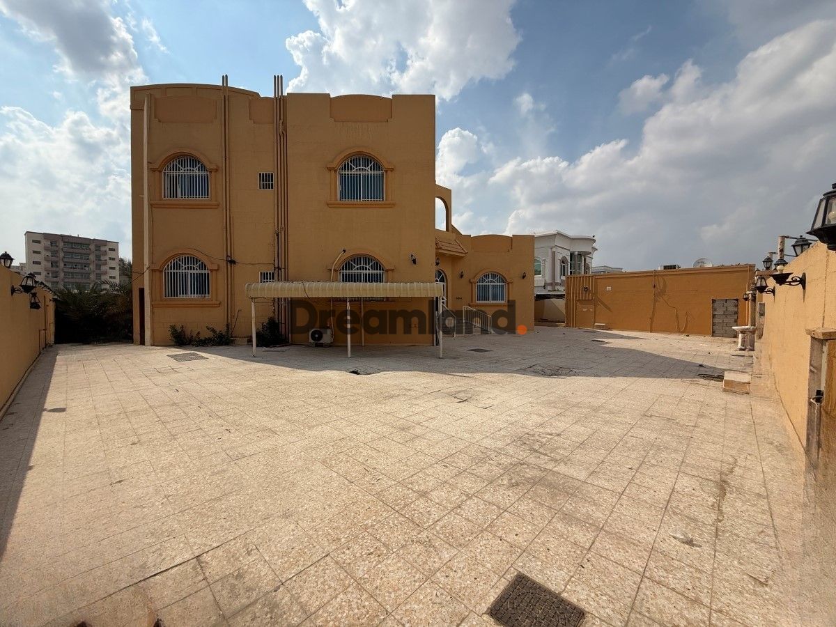 GCC ONLY | Great Location | On Two Roads | Rented