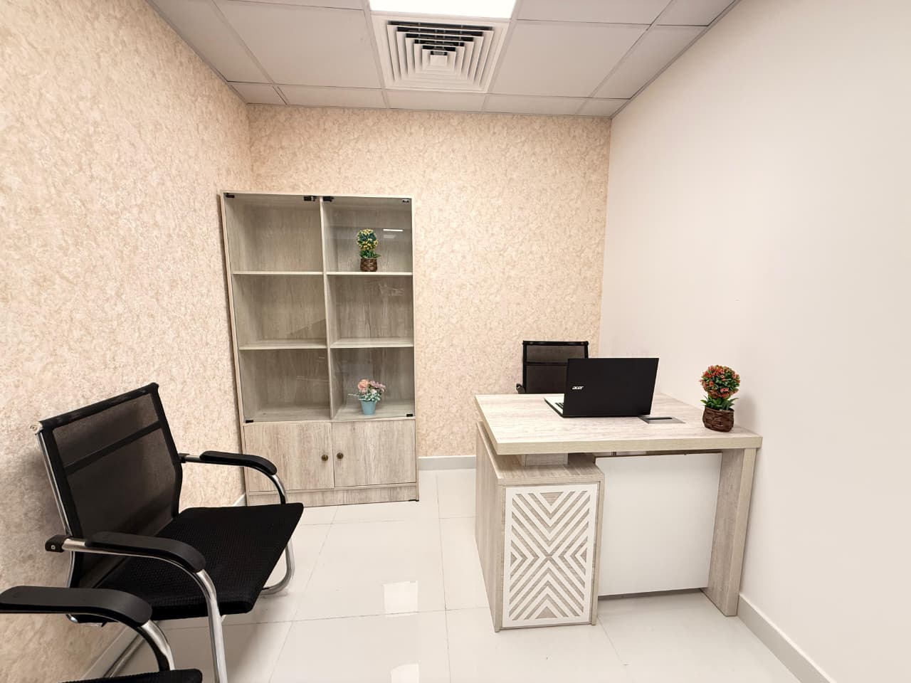 Beautiful office for suitable for Free-Zone company | O% Commission