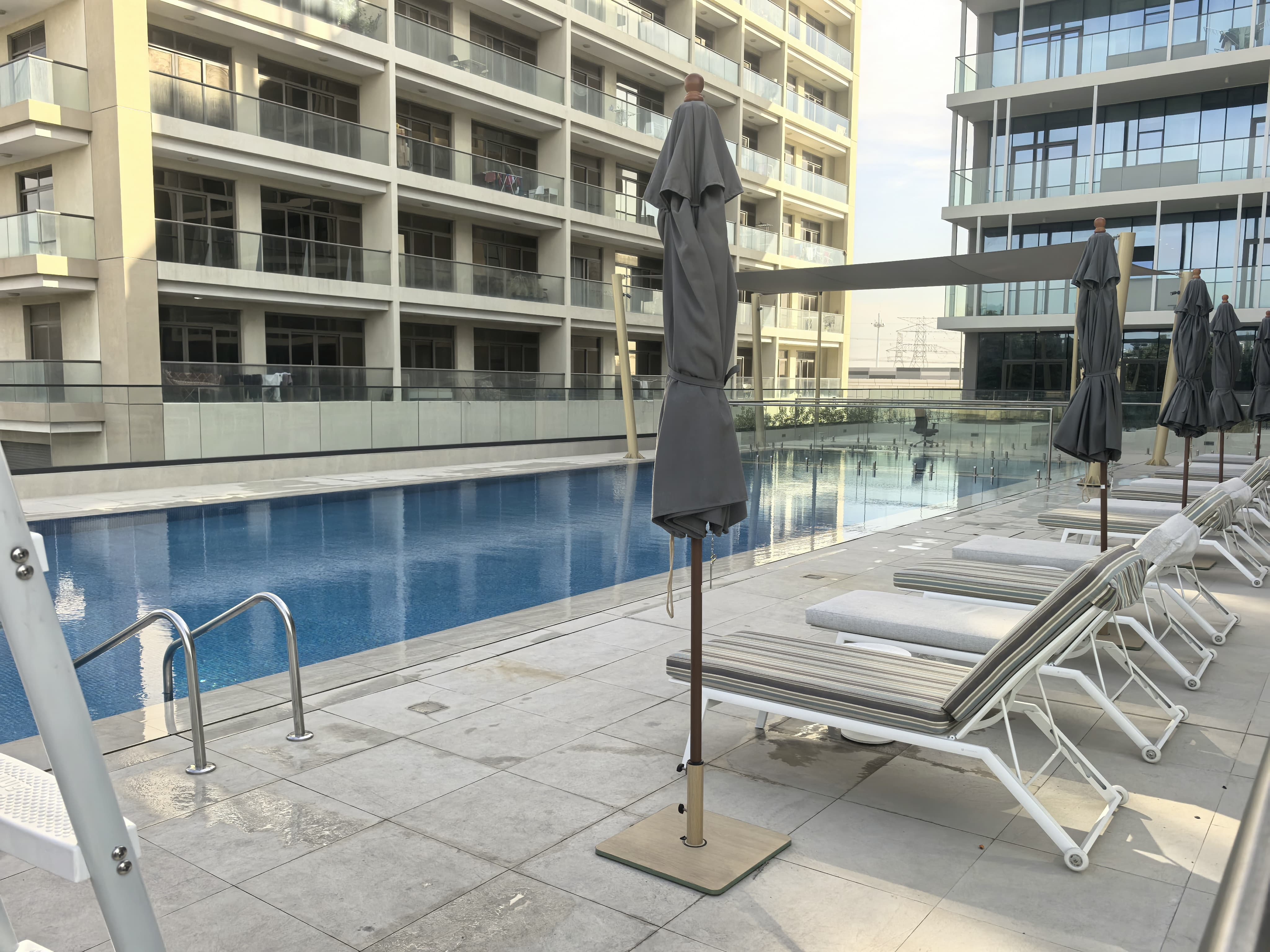 New | Chiller Free | Pool View | Near to the Metro