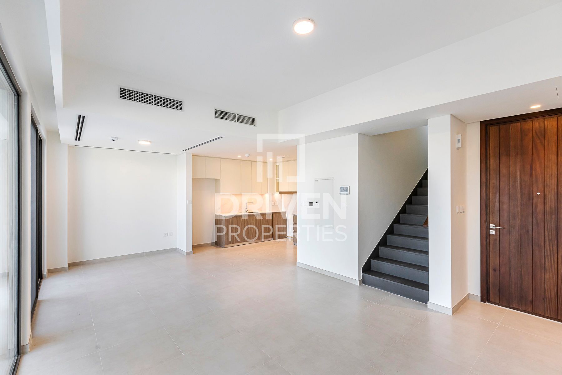 Single Row | Motivated Seller | Vacant on Transfer