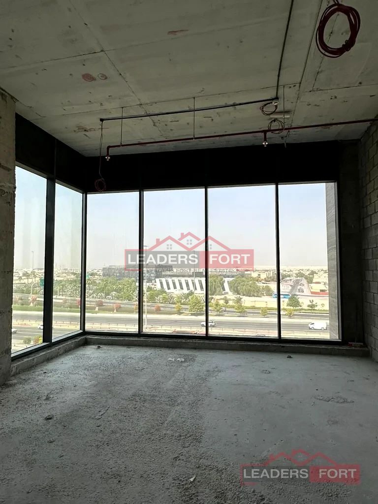 LUXURY OFFICE/PRIME LOCATION/BRAND NEW BUILDING
