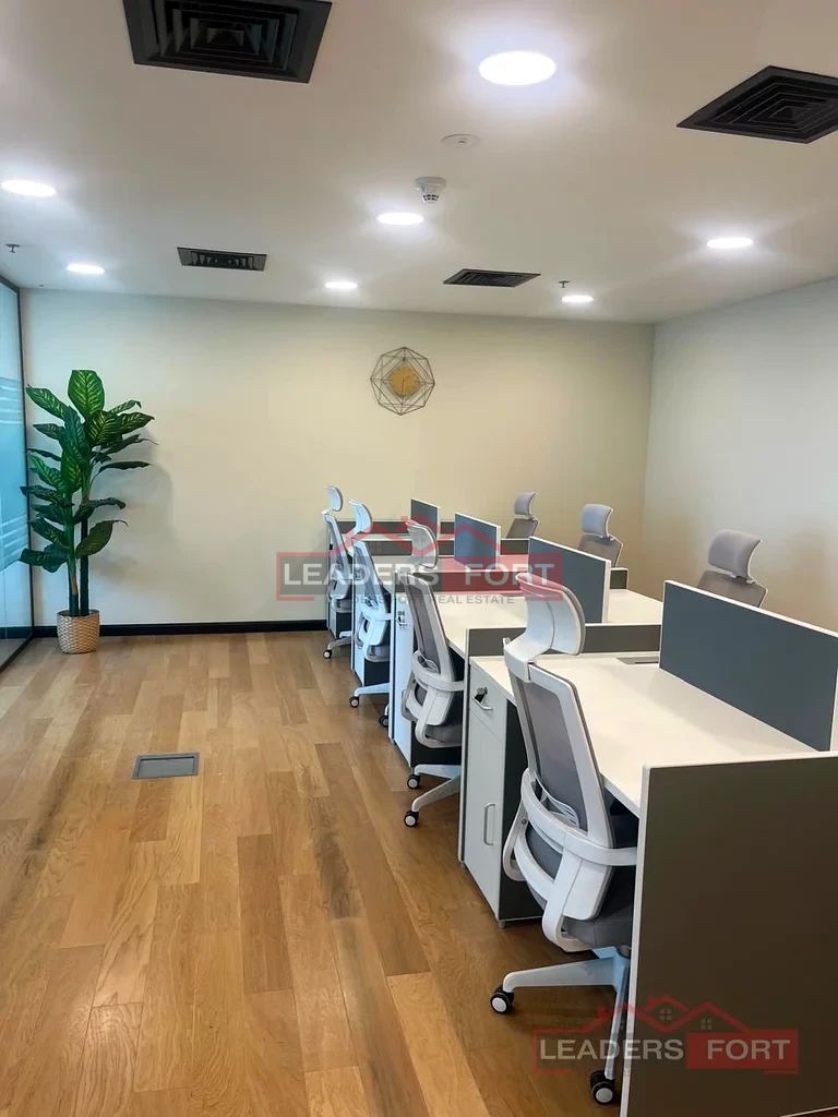 FULLY FURNISHED/LUXURY FITOUT/NEAR TO METRO STATION