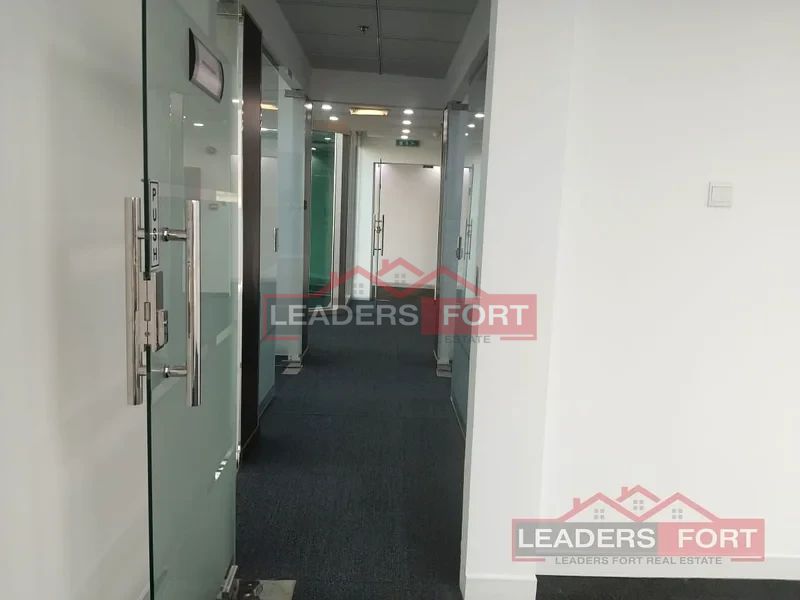 450 sqft | vacant | Deva Free | Chiller free | | Close to Bus Station| Busines Bay