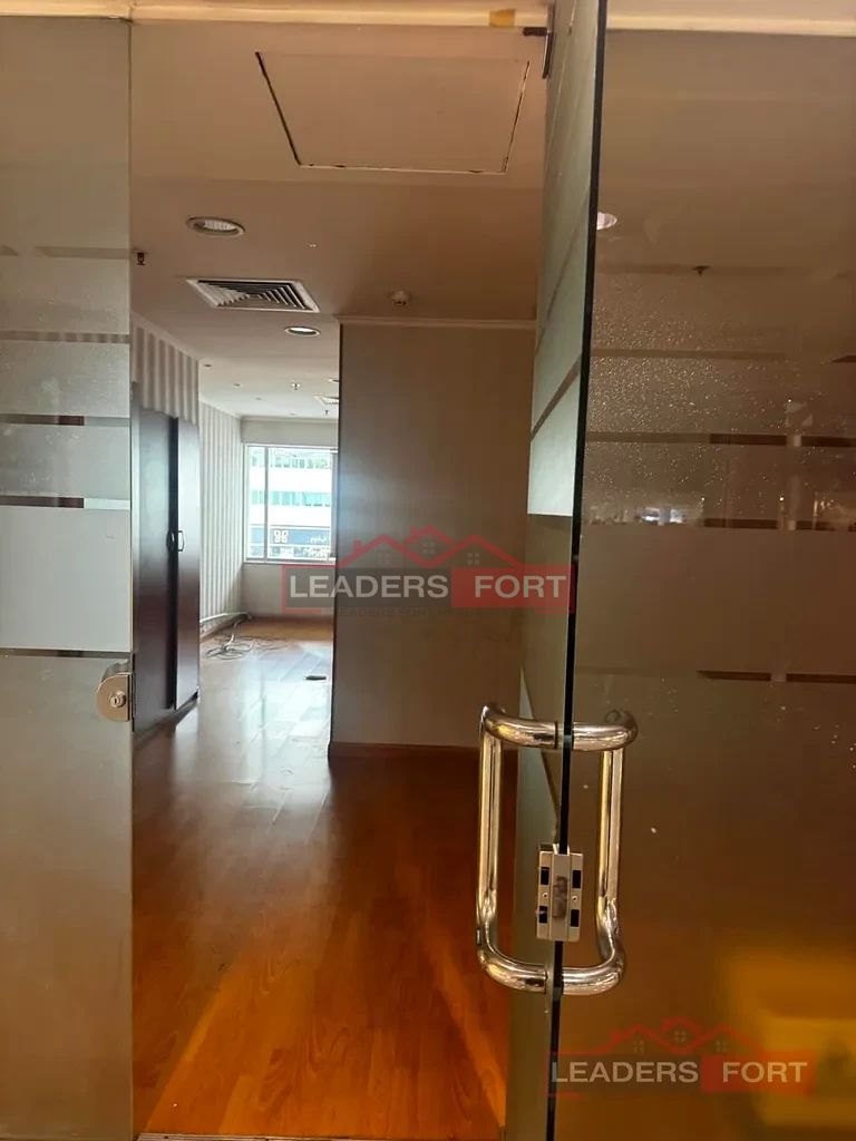 Office | 3600sqft | vacant | Fitted office | Oud mehta metro stop Close | Easy entry to Shaikh Zayed