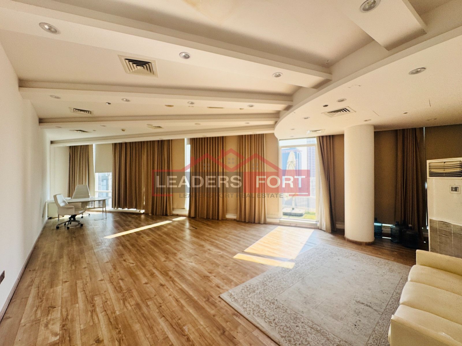Office | 1173 sqft | Vacant|Fully Furnished | 5min walking to metro