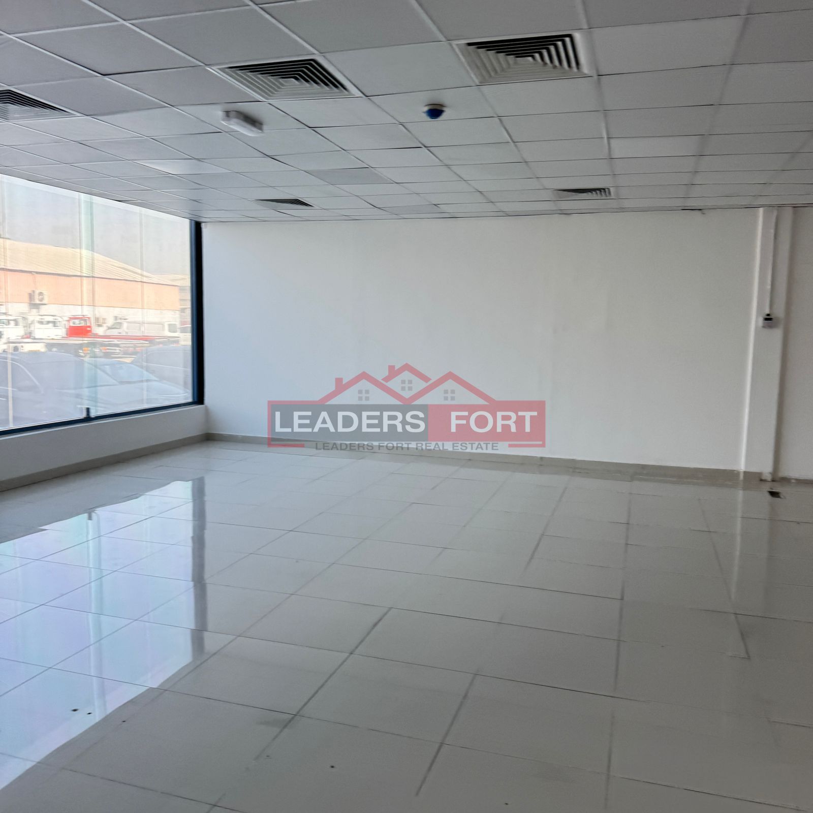 Office | 3841 sqft | Vacant | Close to Emirates metro