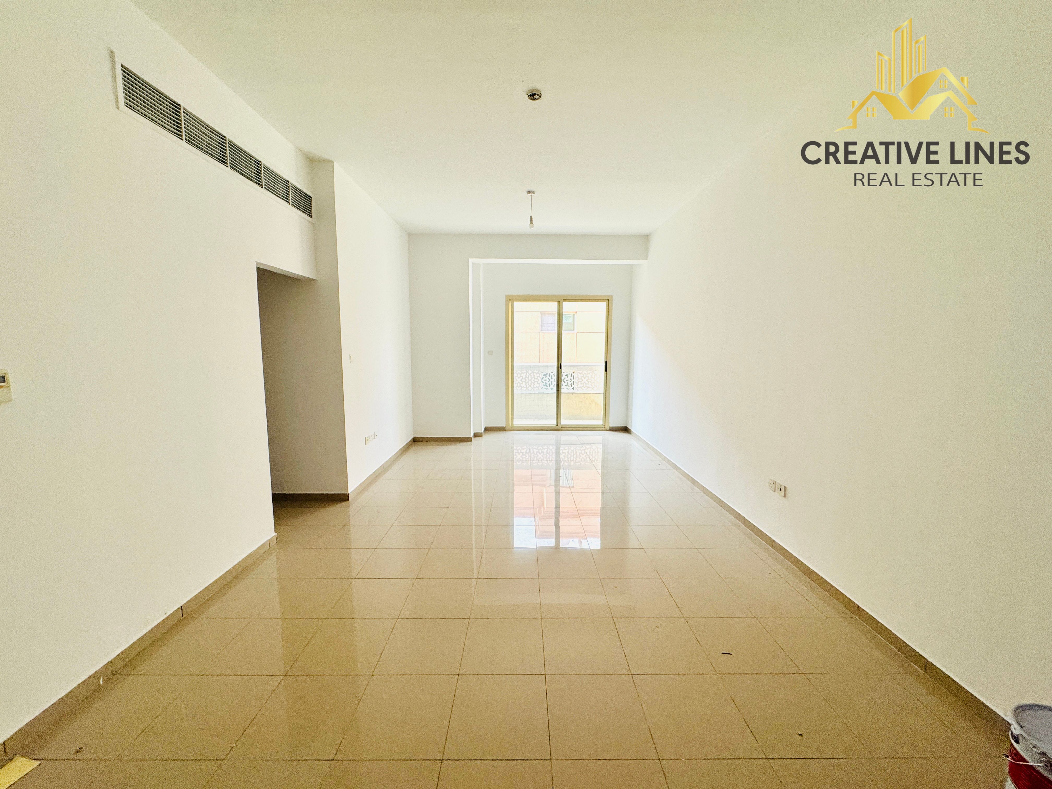 2Bhk // Hige Size // Close kitchen// All amenities// Ready to move