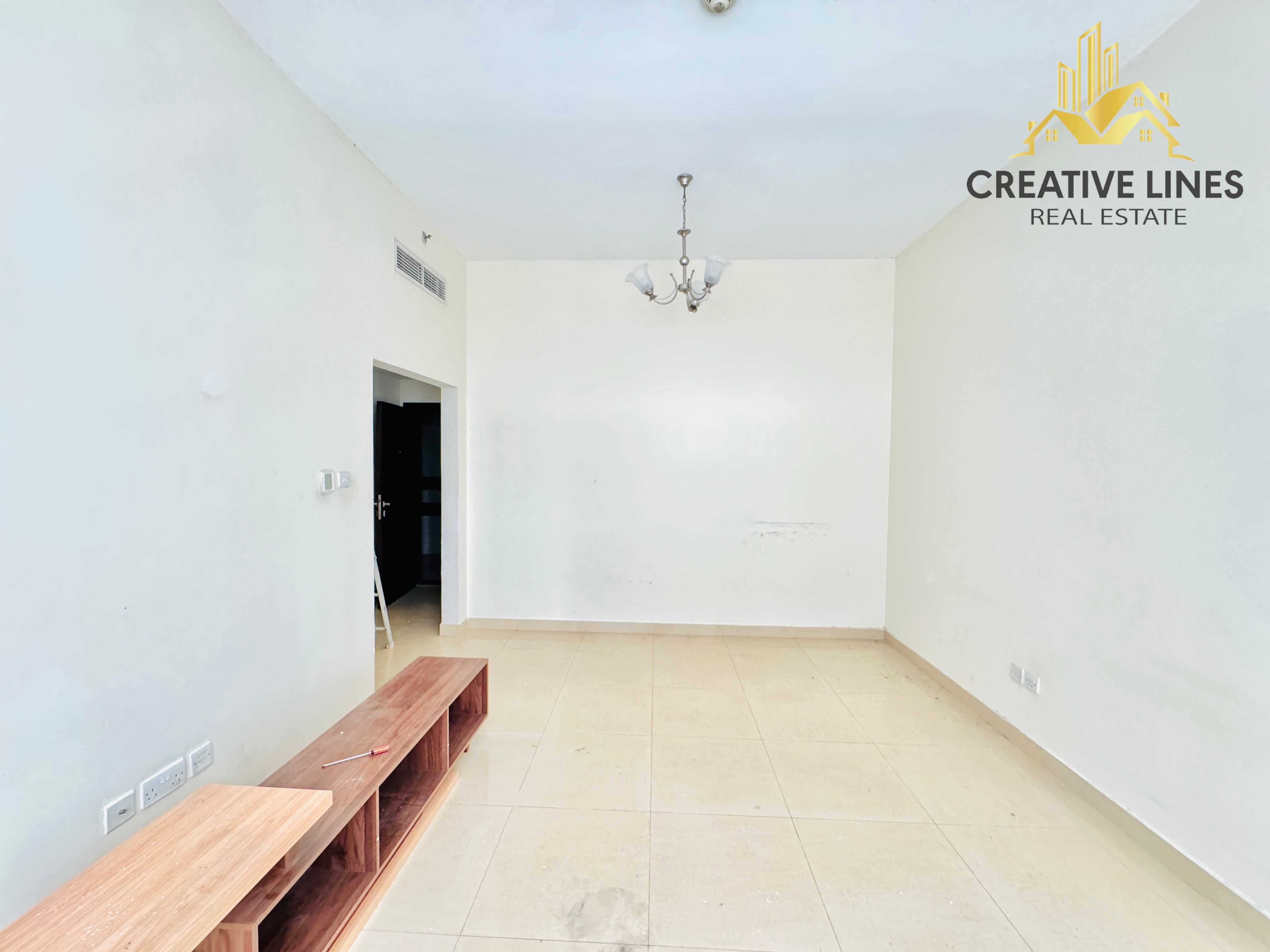 1Bhk // Exclusive Unit// Close kitchen// Ready to move