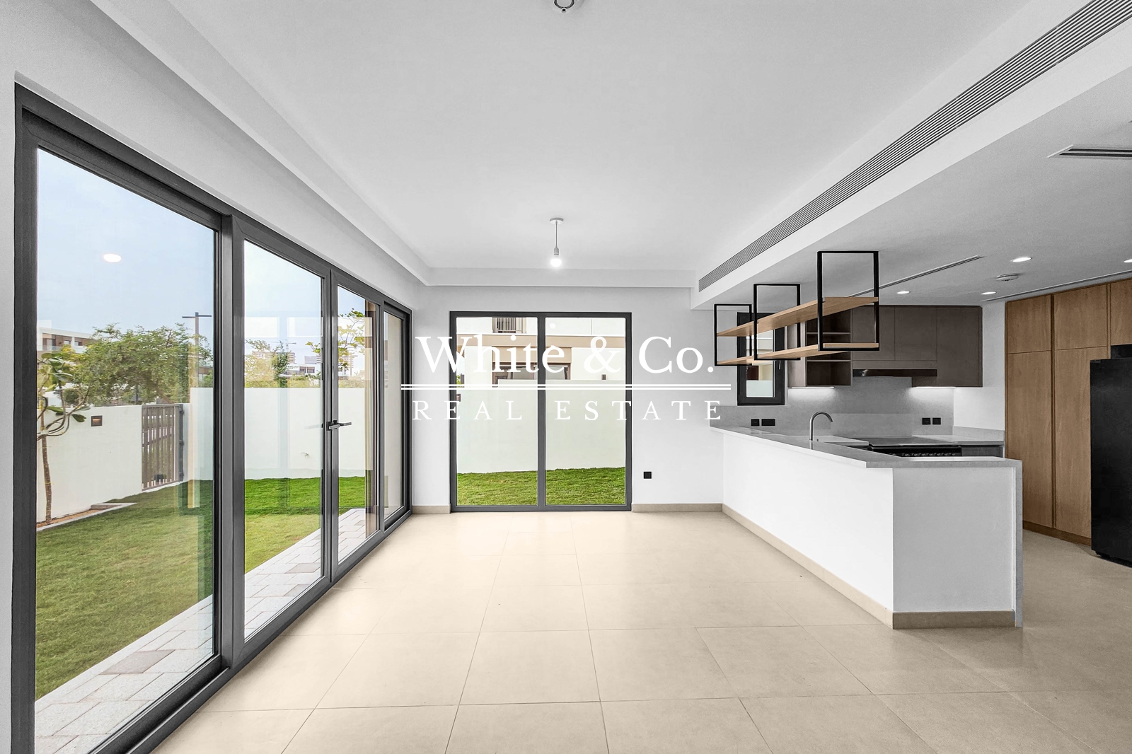 Kitchen Appliances | Landscaped| Single Row
