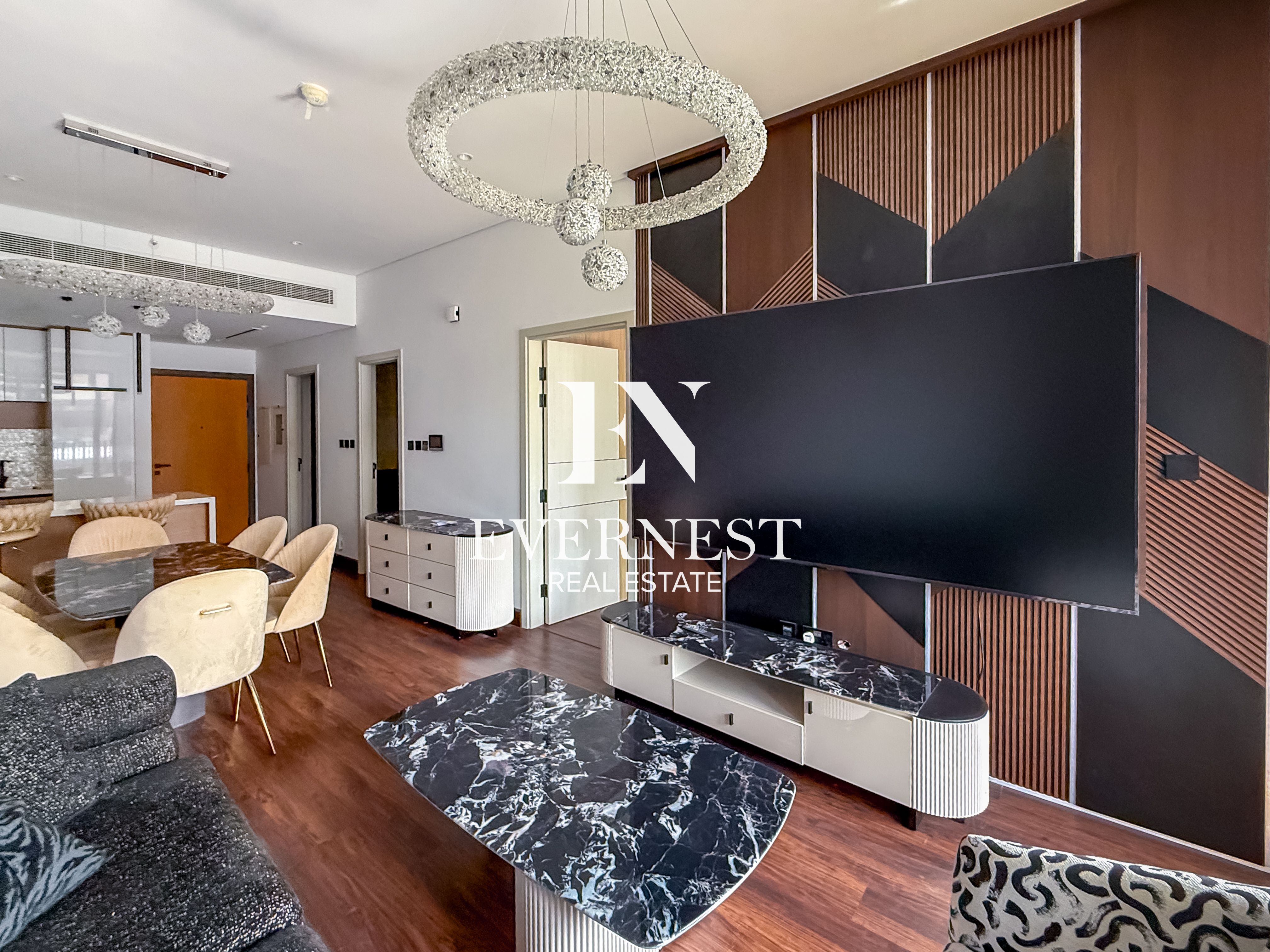 1BHK+Study room/Completely Furnished/ 2 complete bathrooms