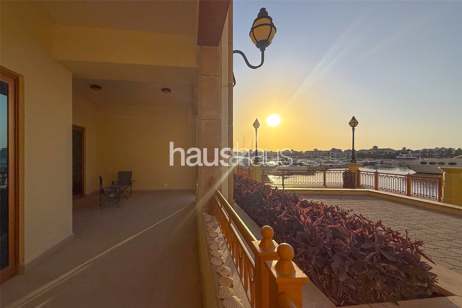 Sunset View | Private Garage | Large Terrace