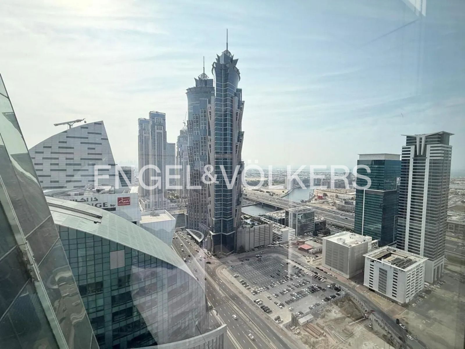 Metro Proximity | Vacant | 4 Cheques | High Floor