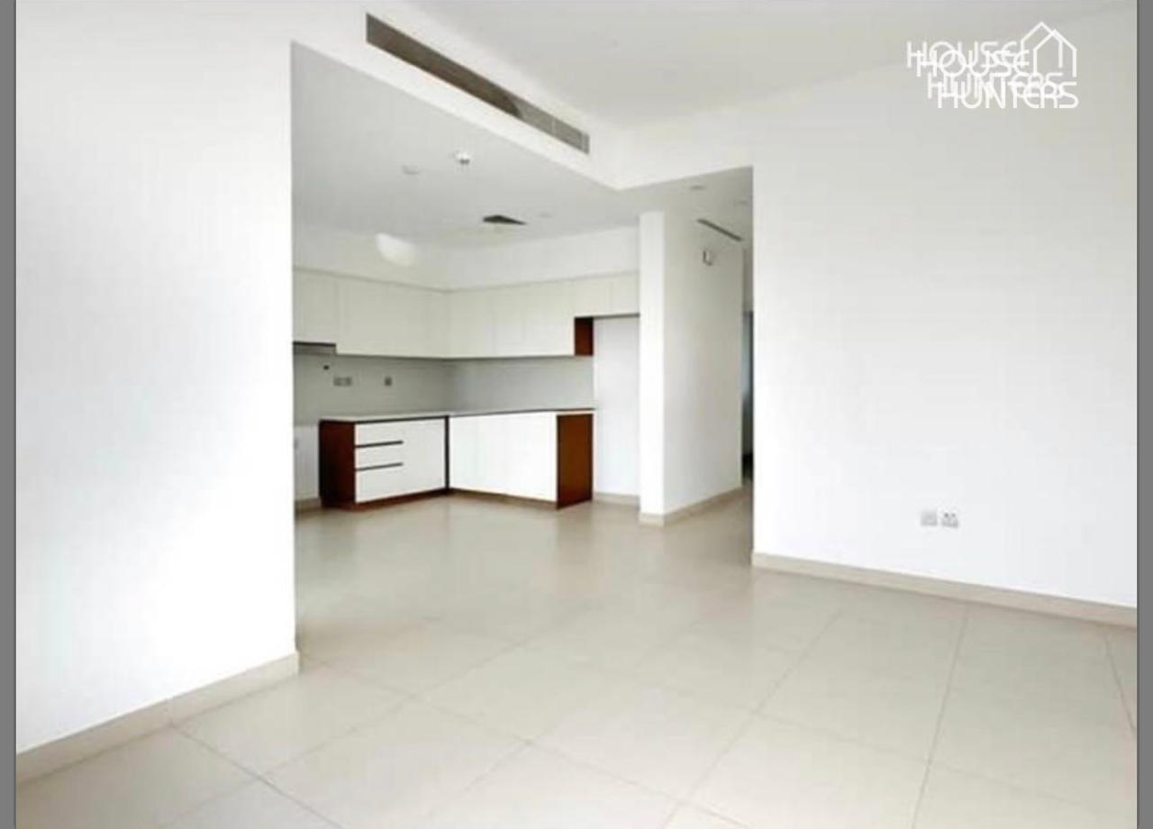 Single row | 3 Beds+Maid | Vacant