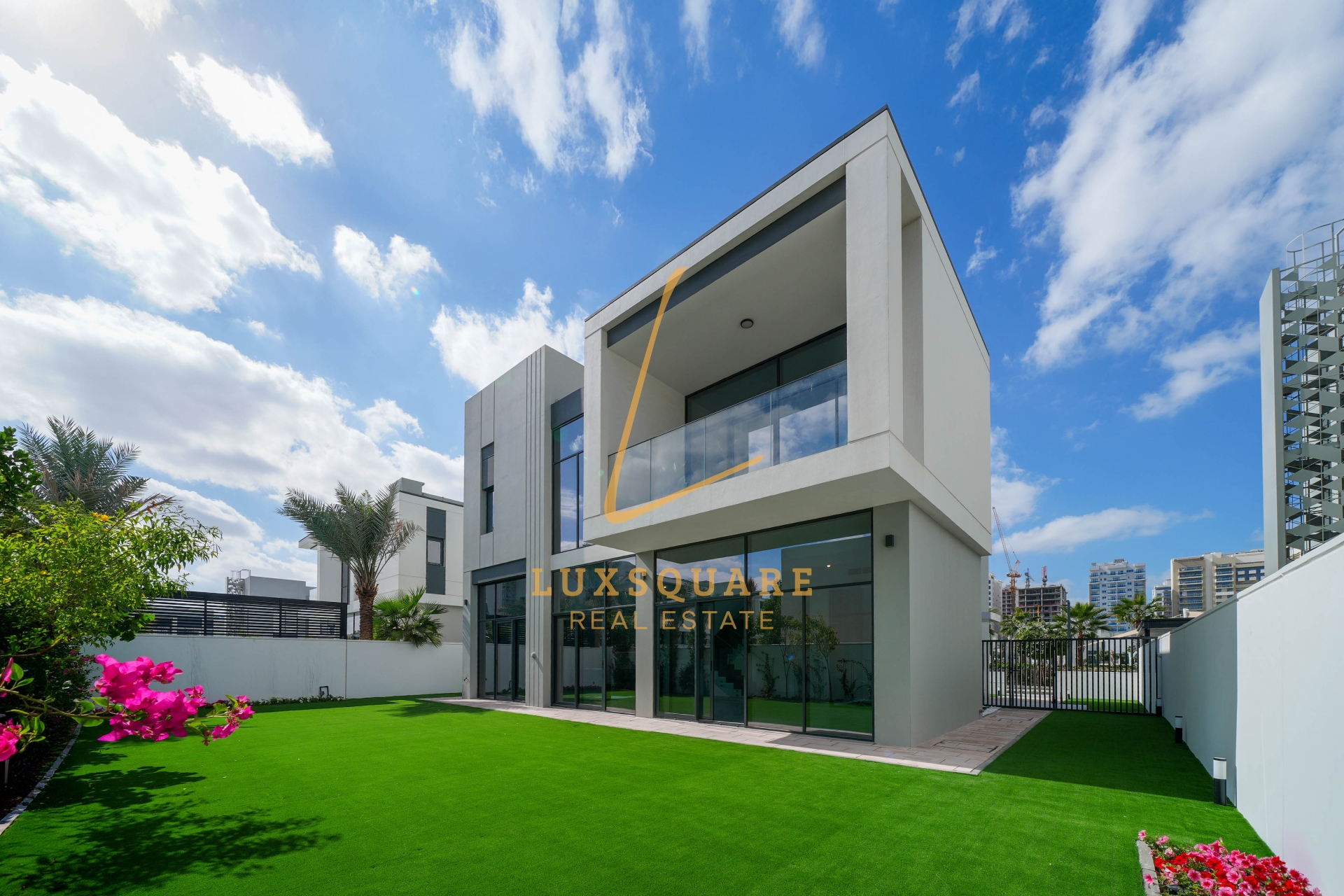 Spacious 5BR Villa I Type B I Single Row