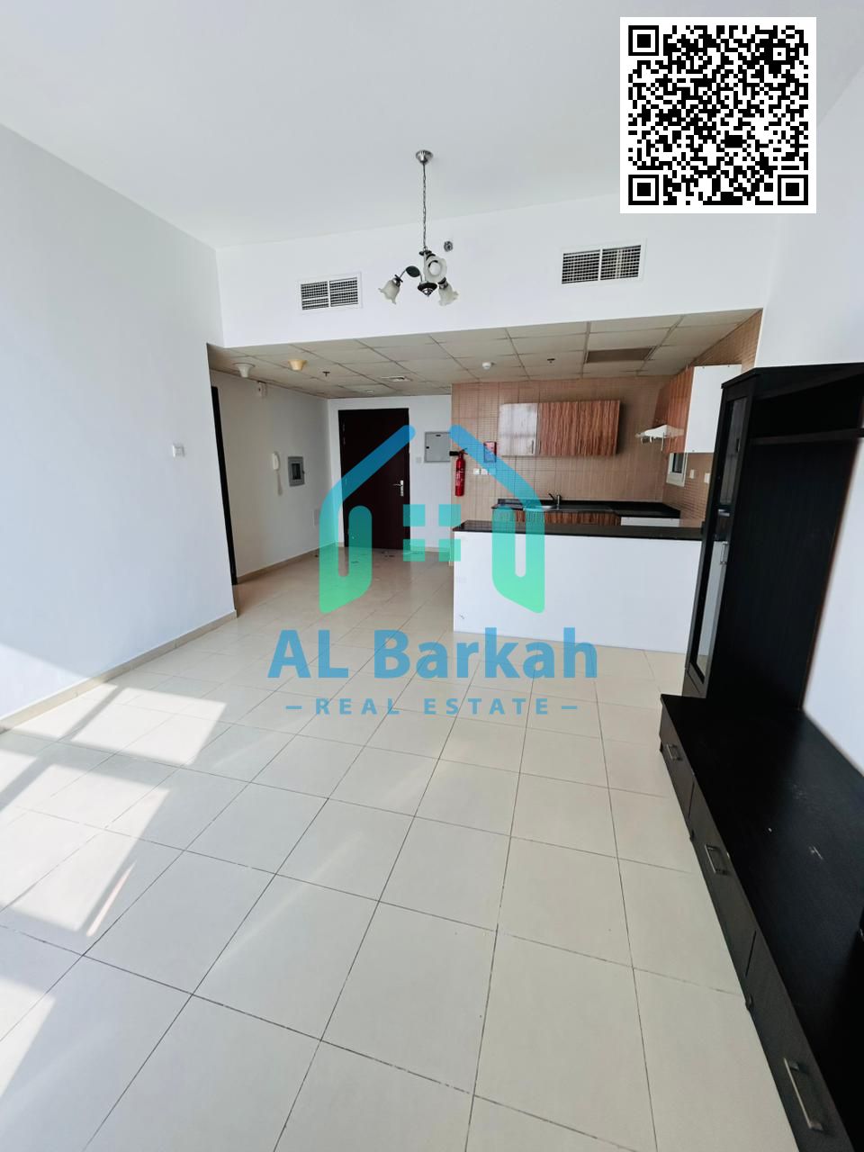 A luxurious one‑bedroom apartment with a living room, featuring a stunning view in City Tower Towers. It offers high‑end finishing, a strategic locati