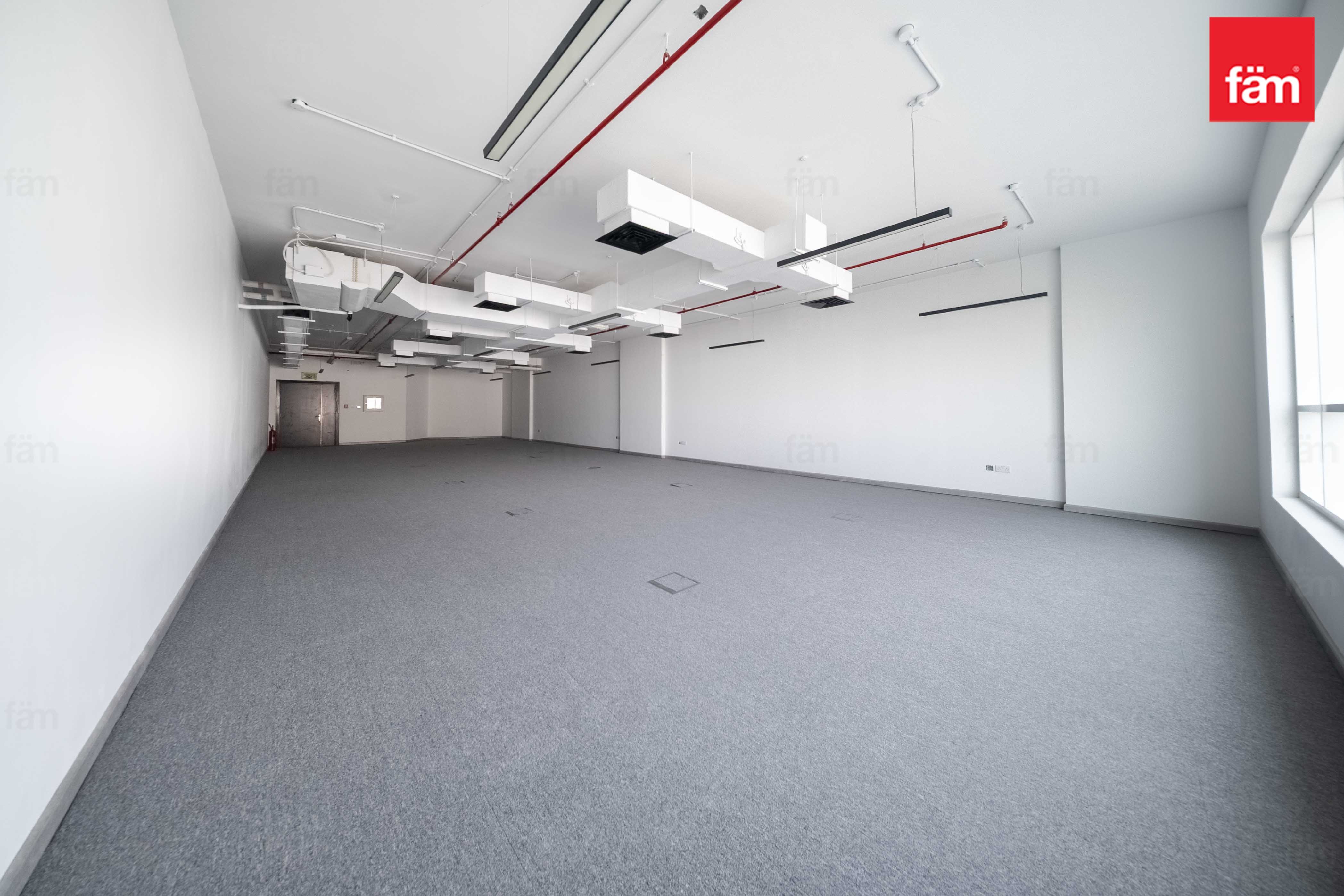 Vacant | Ample Parking | Fitted | Community Expert