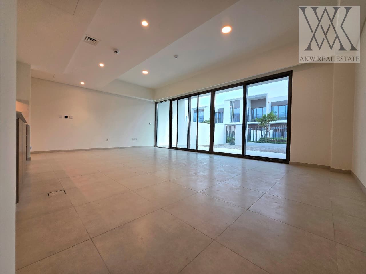Single Row | Close to Golden Beach & Mini Golf | Ready To Move