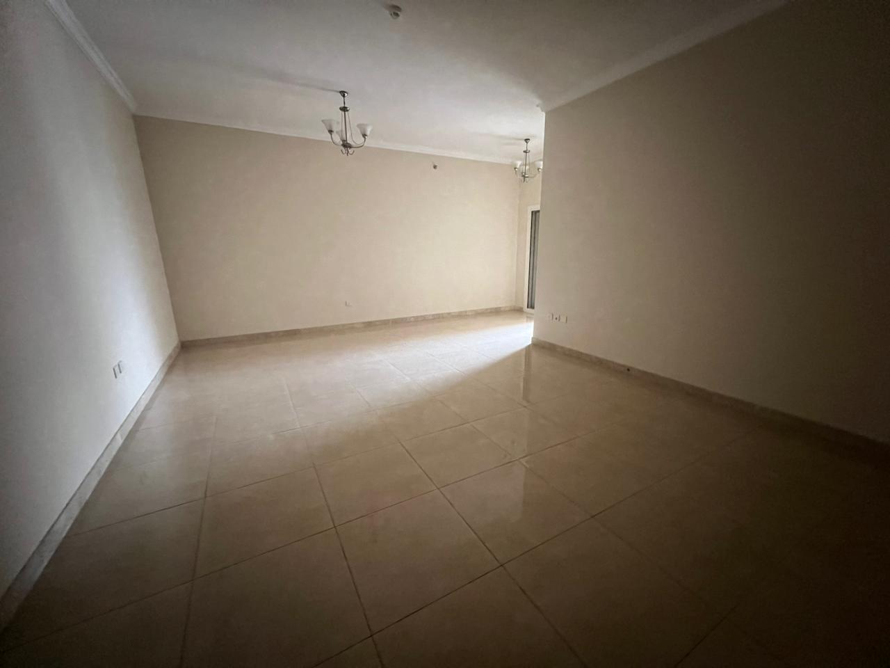 Free air conditioning _ Free parking _ One month free _ Built-in wardrobes _ Balcony _ 2 bathrooms