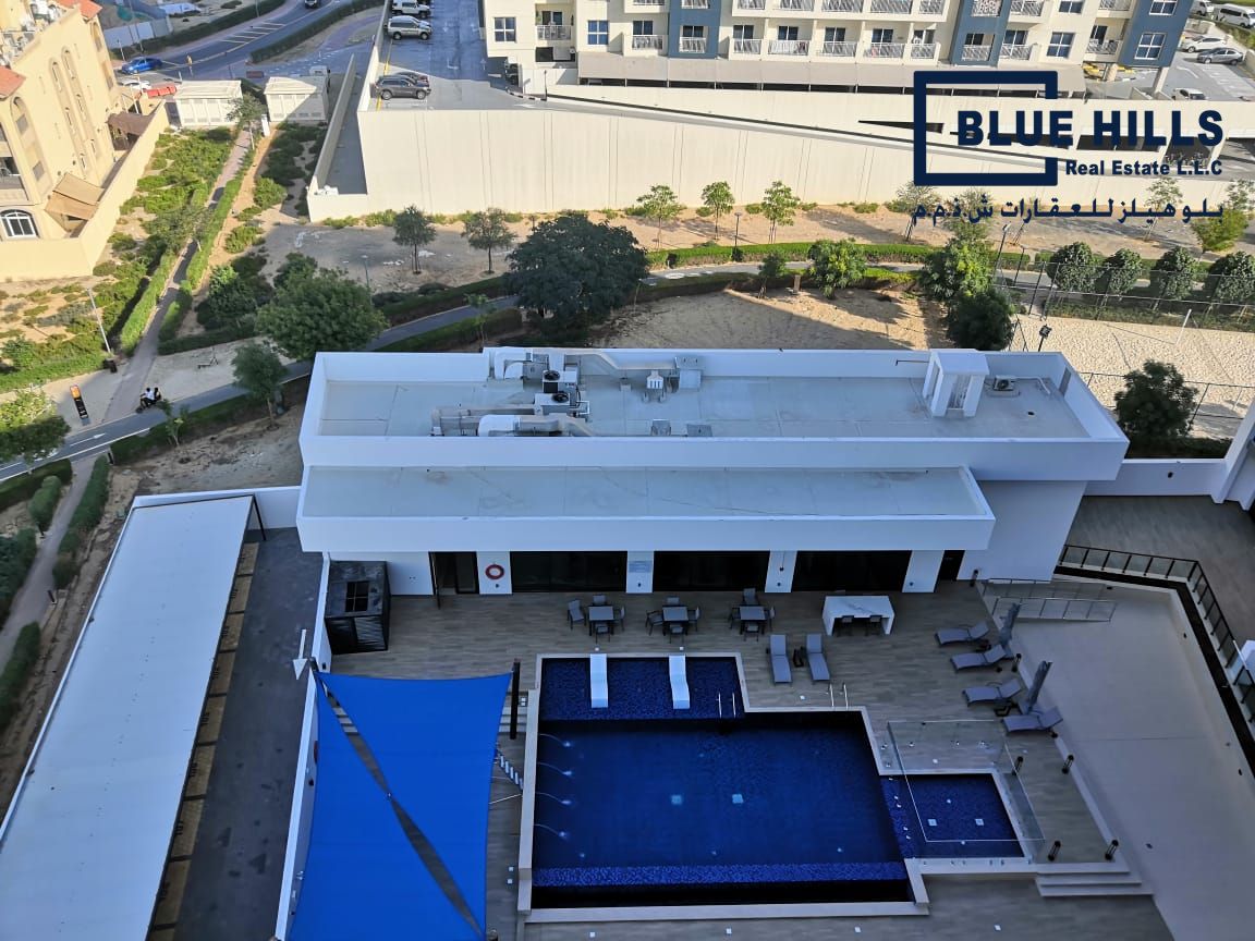 Spacious 1 BR Apartment in Liwan Circle