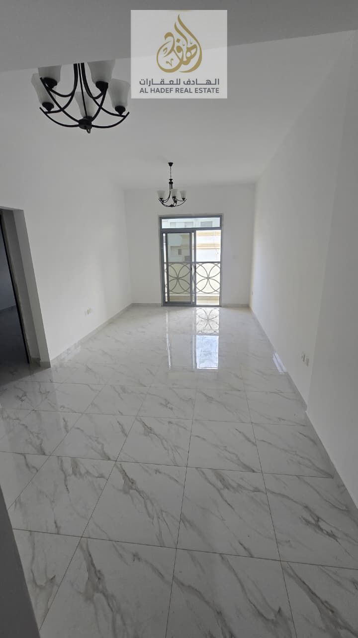 Two bedrooms and a living room with three bathrooms, second occupancy, spacious areas and Hilux finishes, directly on Sheikh Ammar Street, at the lowe