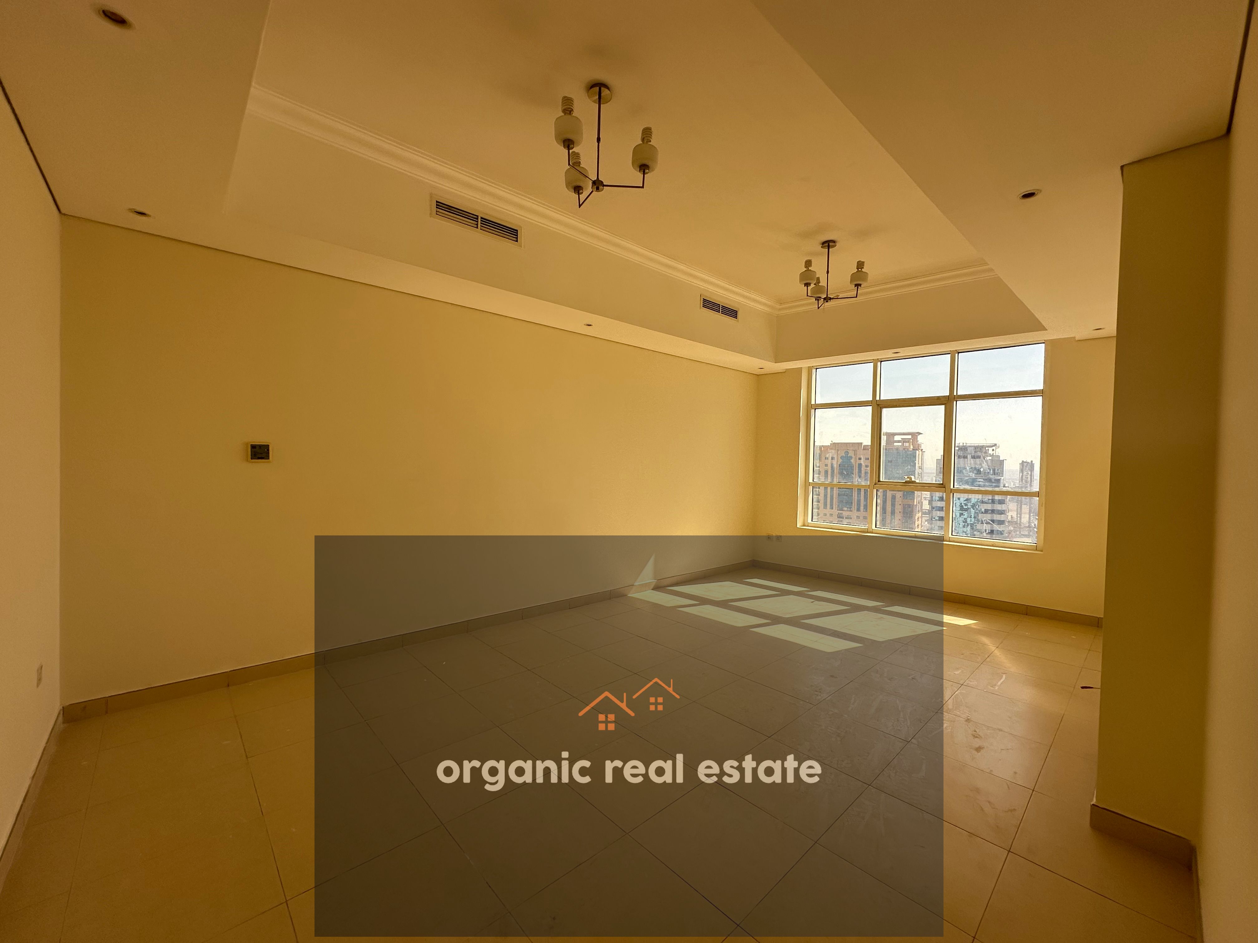 Spacious 3bedroom with maid room + parking