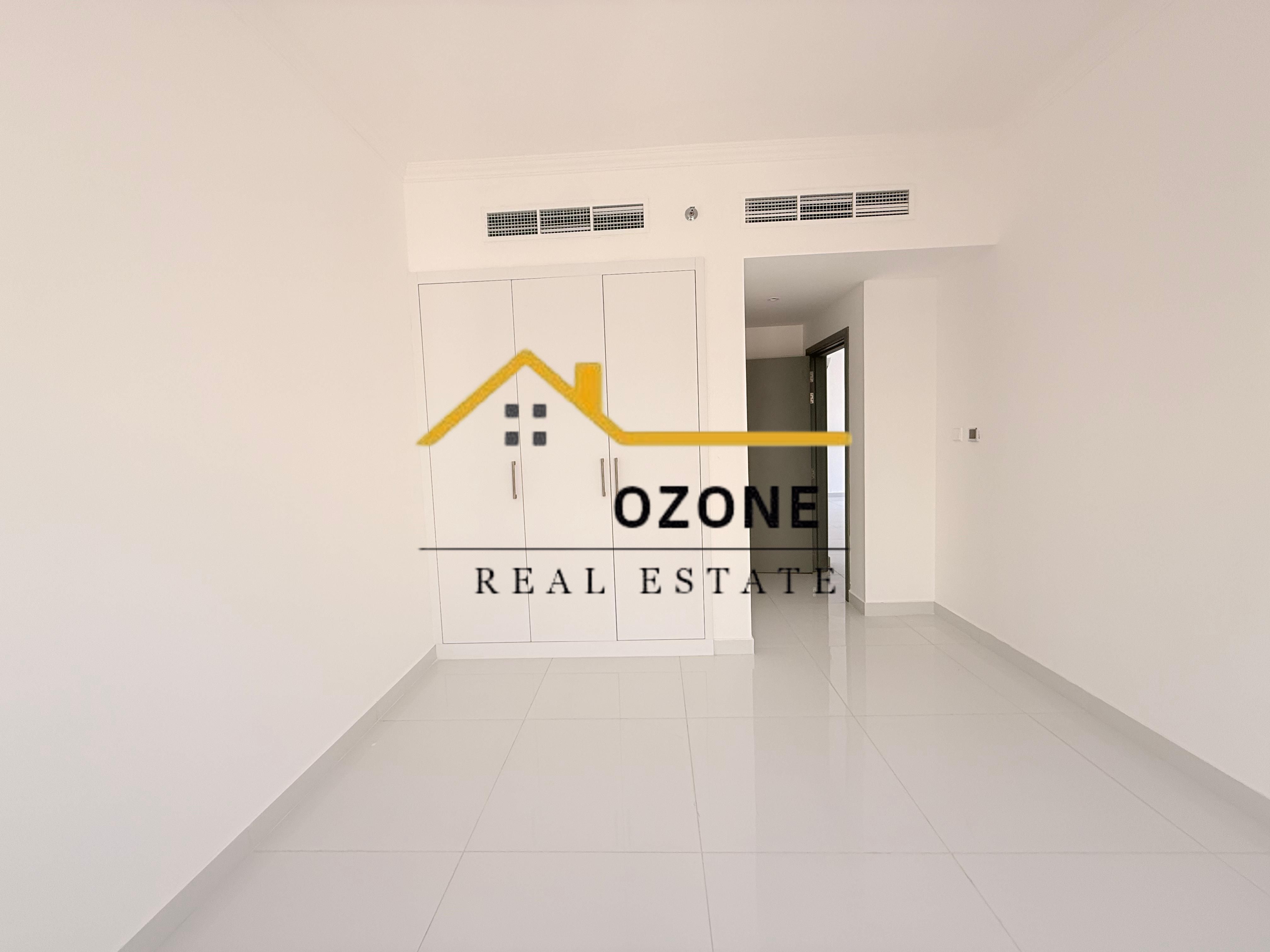 Bright 1-br apt || prime location || reasonable price || ready move || wardrobes || Huge space free parking