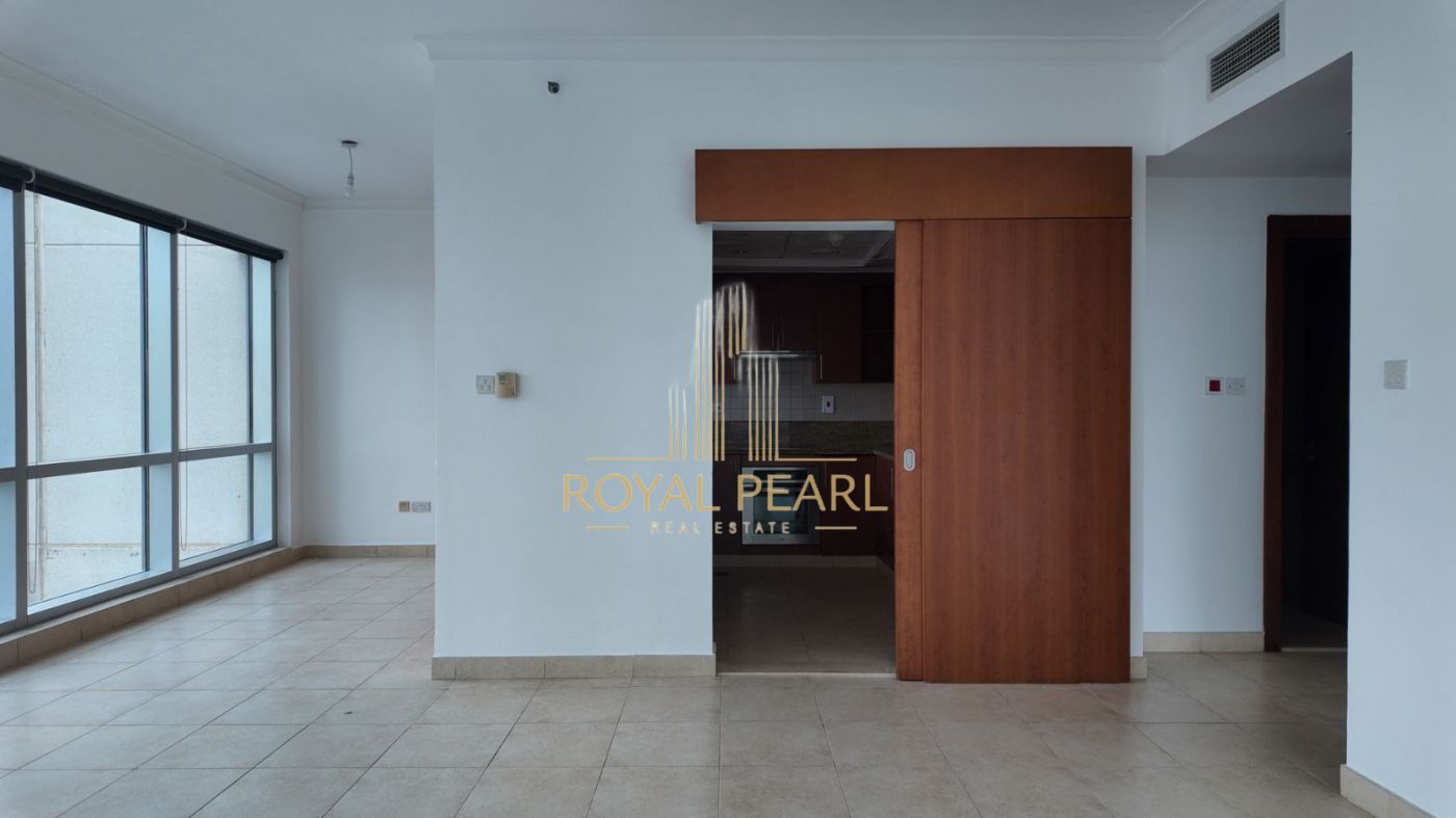 GOLD COURSE AND POOL VIEW/PRIME LOCATION/BIG BALCONY