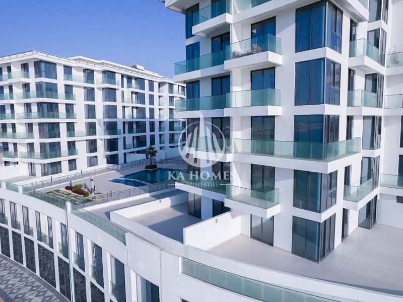 Studio on a Seaside Island | Freehold | Luxury Natural View