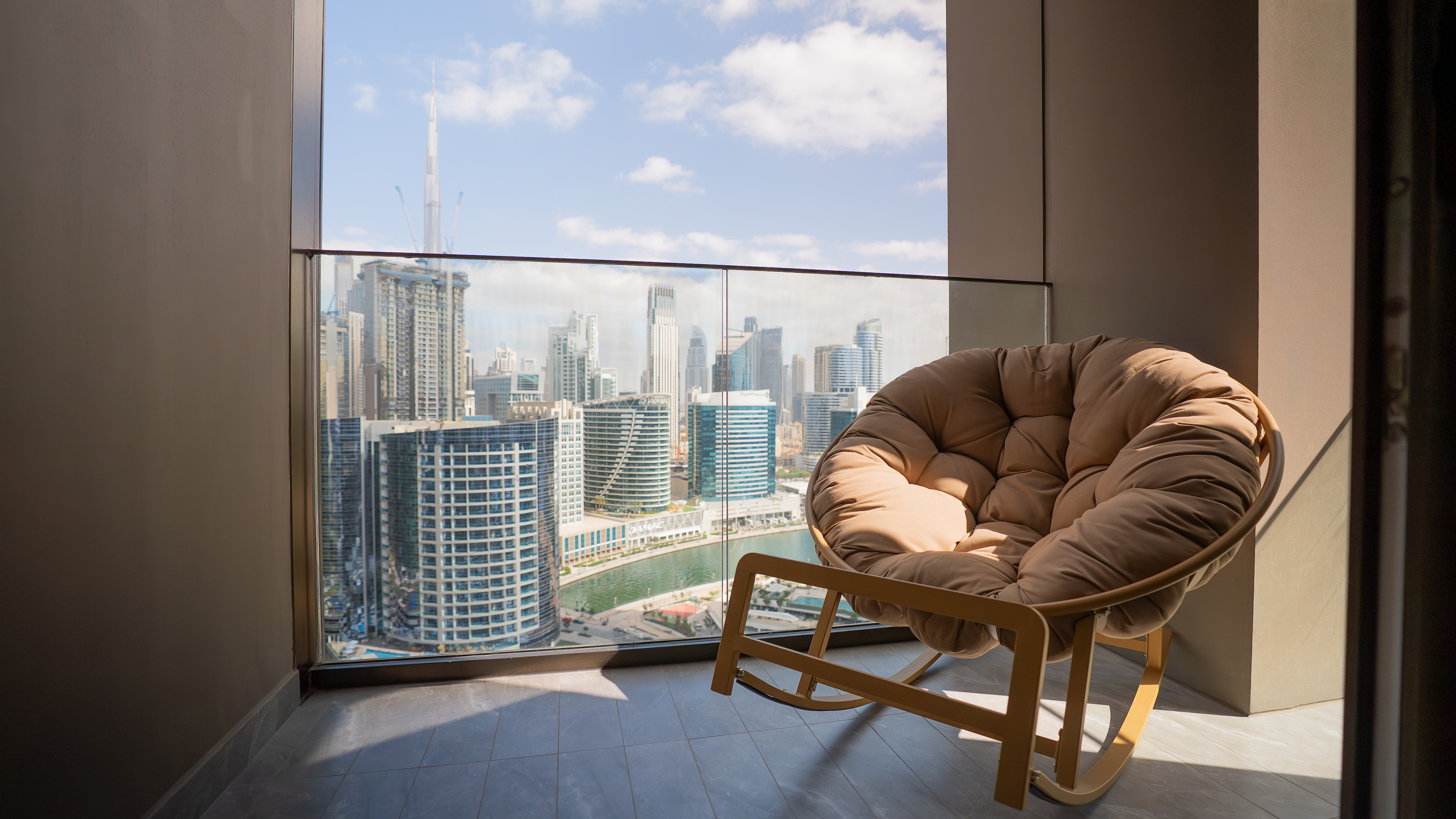Peninsula Retreat-Burj Khalifa View|High Floor|2BD