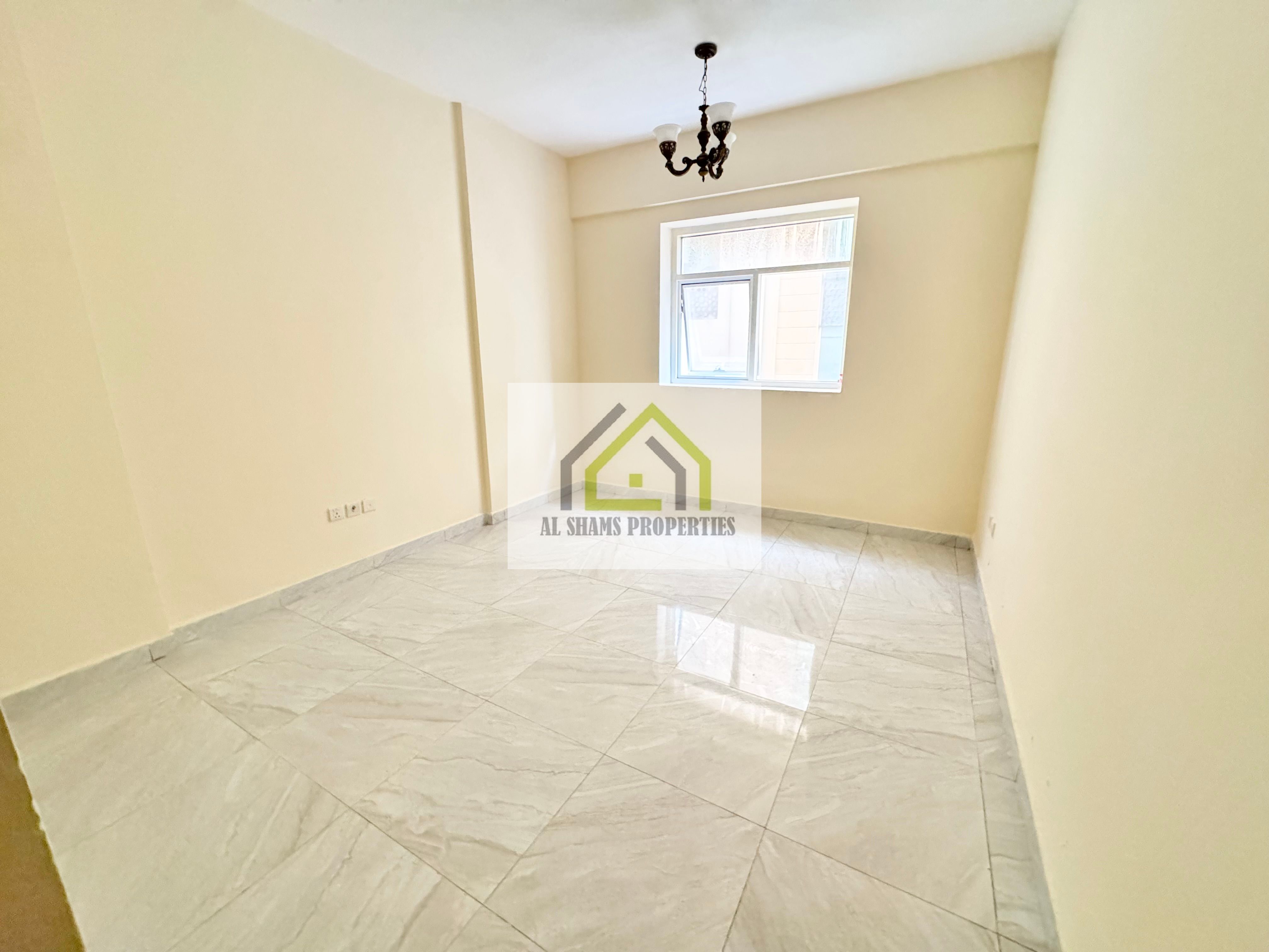 Upgraded 1bhk with Store room 2 bath separate kitchen Near to Family park