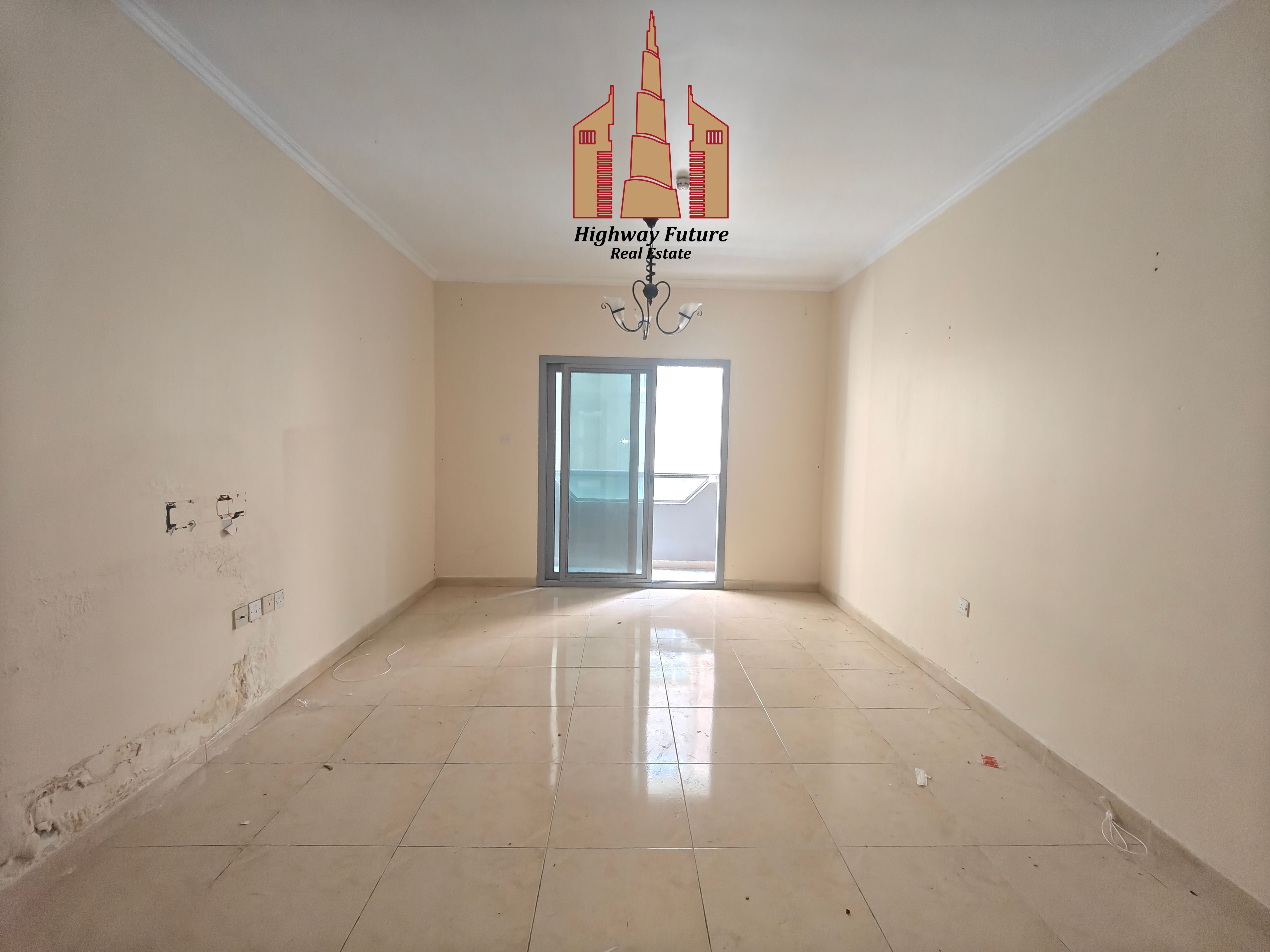 SPECIOUS APARTMENT READY TO MOVE FOR FAMILY NEARBY PARK