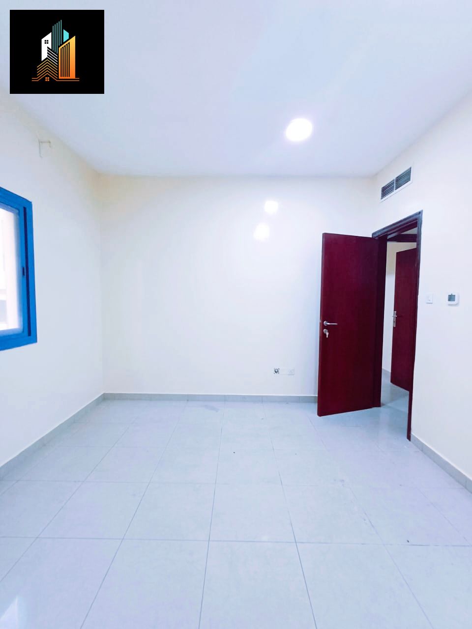 VERY CHEAP CENTRAL AC 2BHK/2 BATHROOMS AND CLOSE HALL