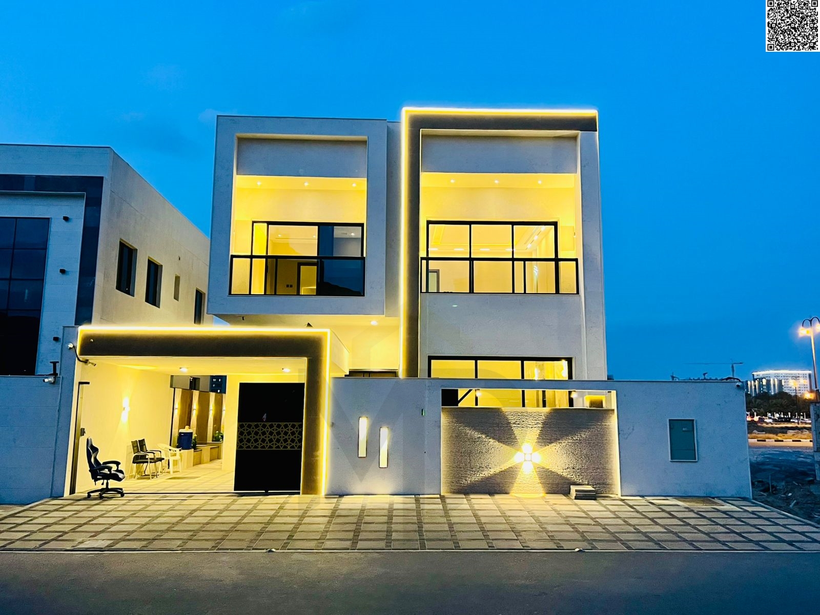 Own your dream villa and invest in a sophisticated luxury villa in the heart of Al Yasmin.