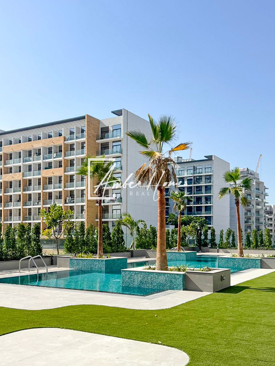 Luxury Finish/Ready to Move Apartment
