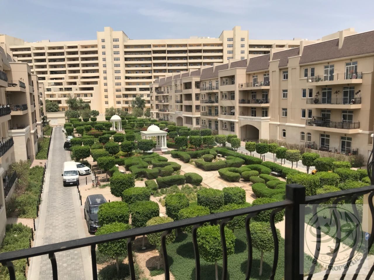 Amazing| Bright | Full Garden View!