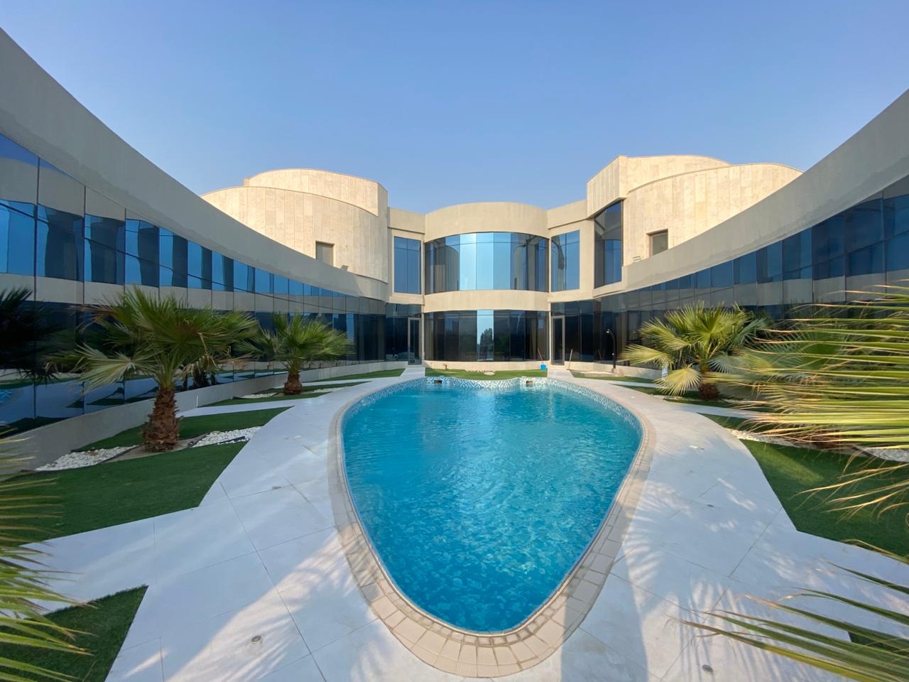 Spacious 4-BR Villa in Prestigious Nad Al Sheba 4