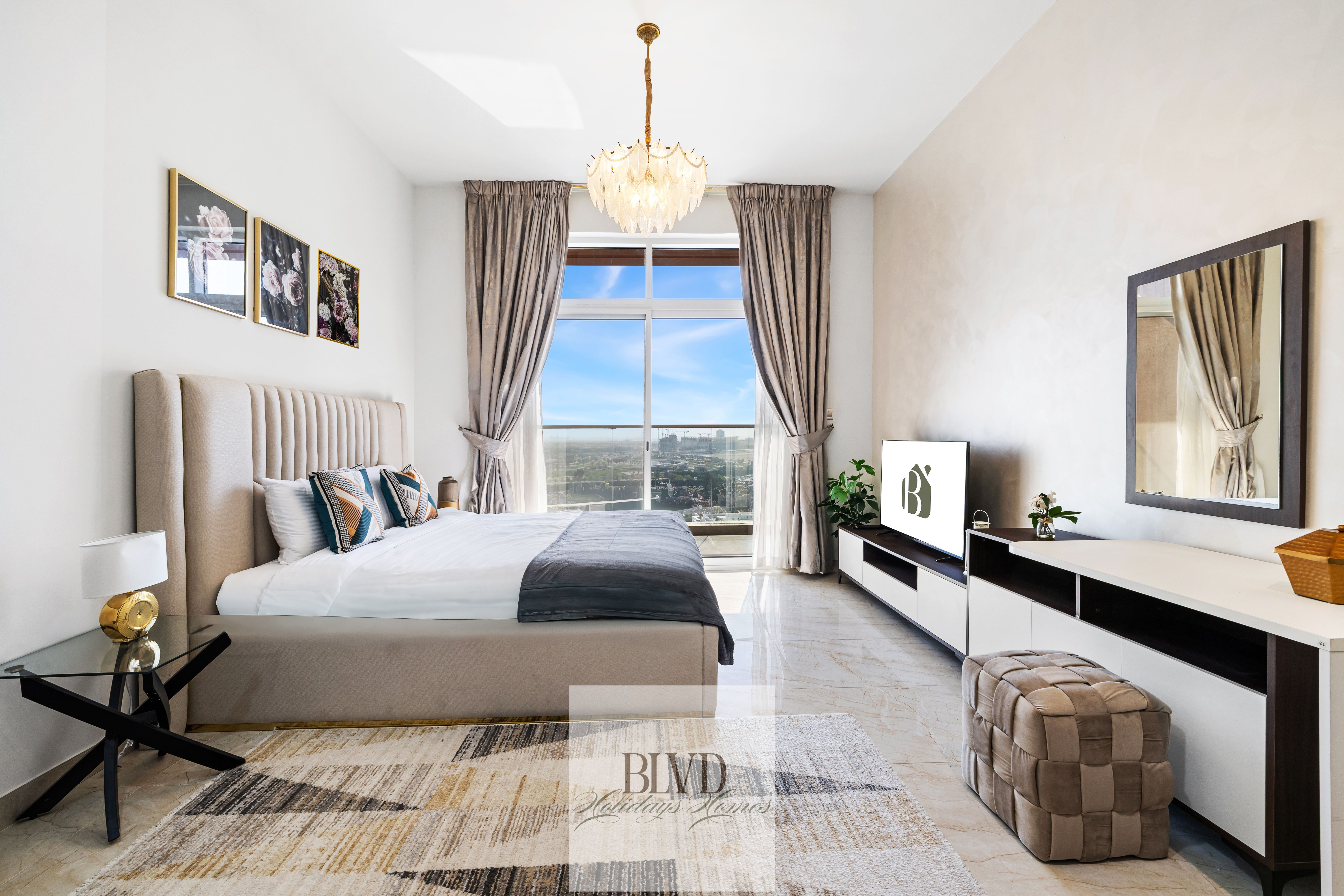 BLVD | Modern Stay in Jewelz - Balcony, Pool & Gym