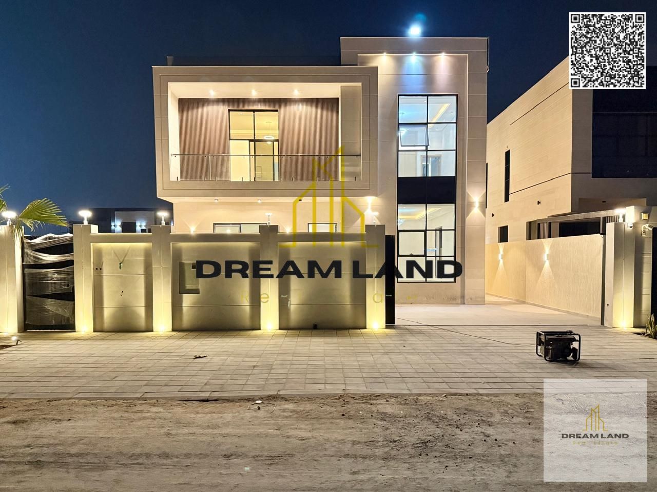 A huge luxury villa is now for sale, consisting of 5 master bedrooms with built-in wardrobes.
