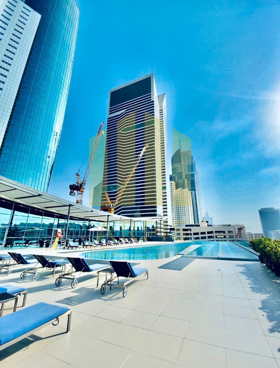 Stylish 2 B/R Apartment | Gym & Pool | Best Price