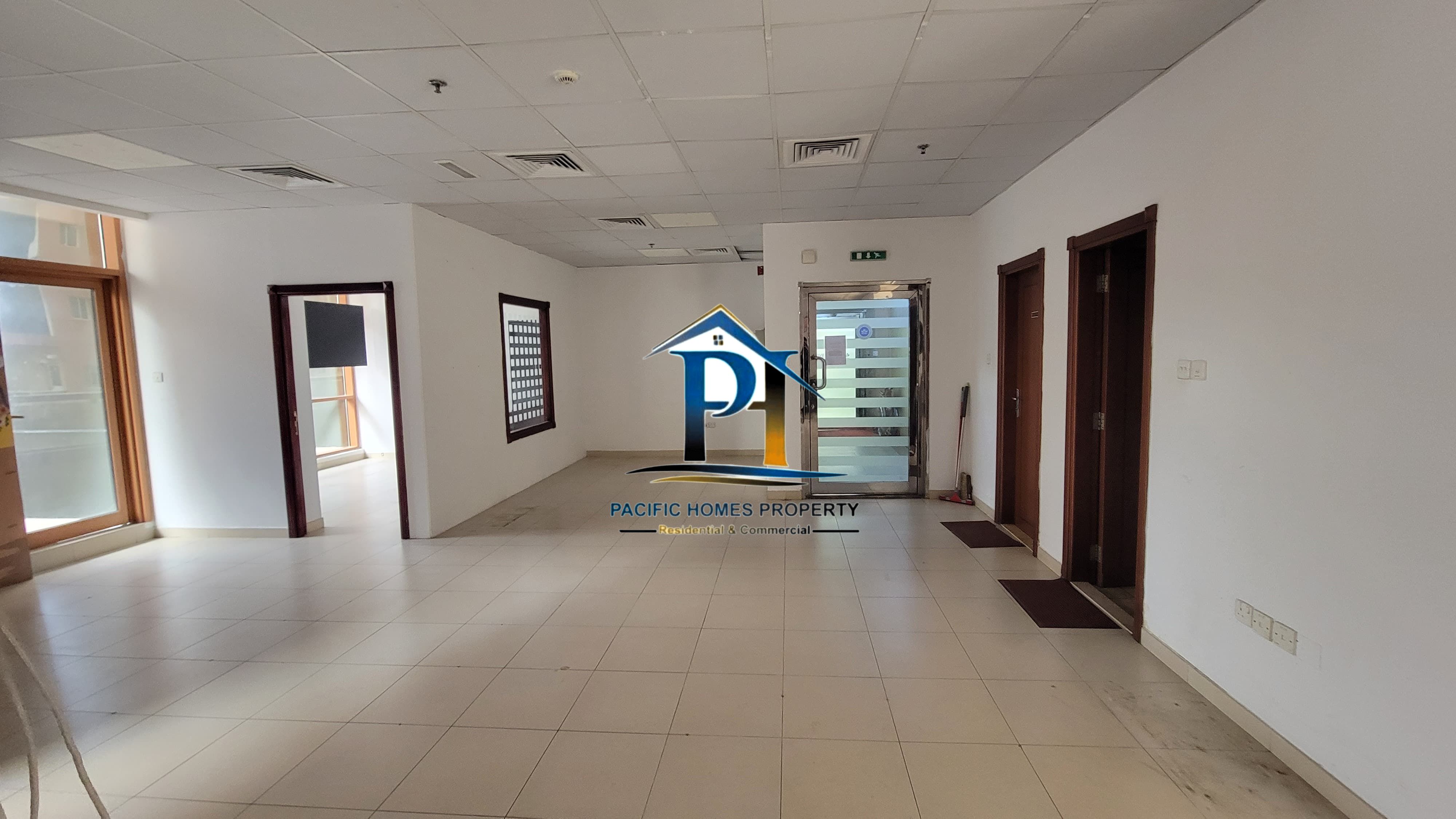 PRIME LOCATION=OPEN SPACE OFFICE=1272 SQFT=130K RENT
