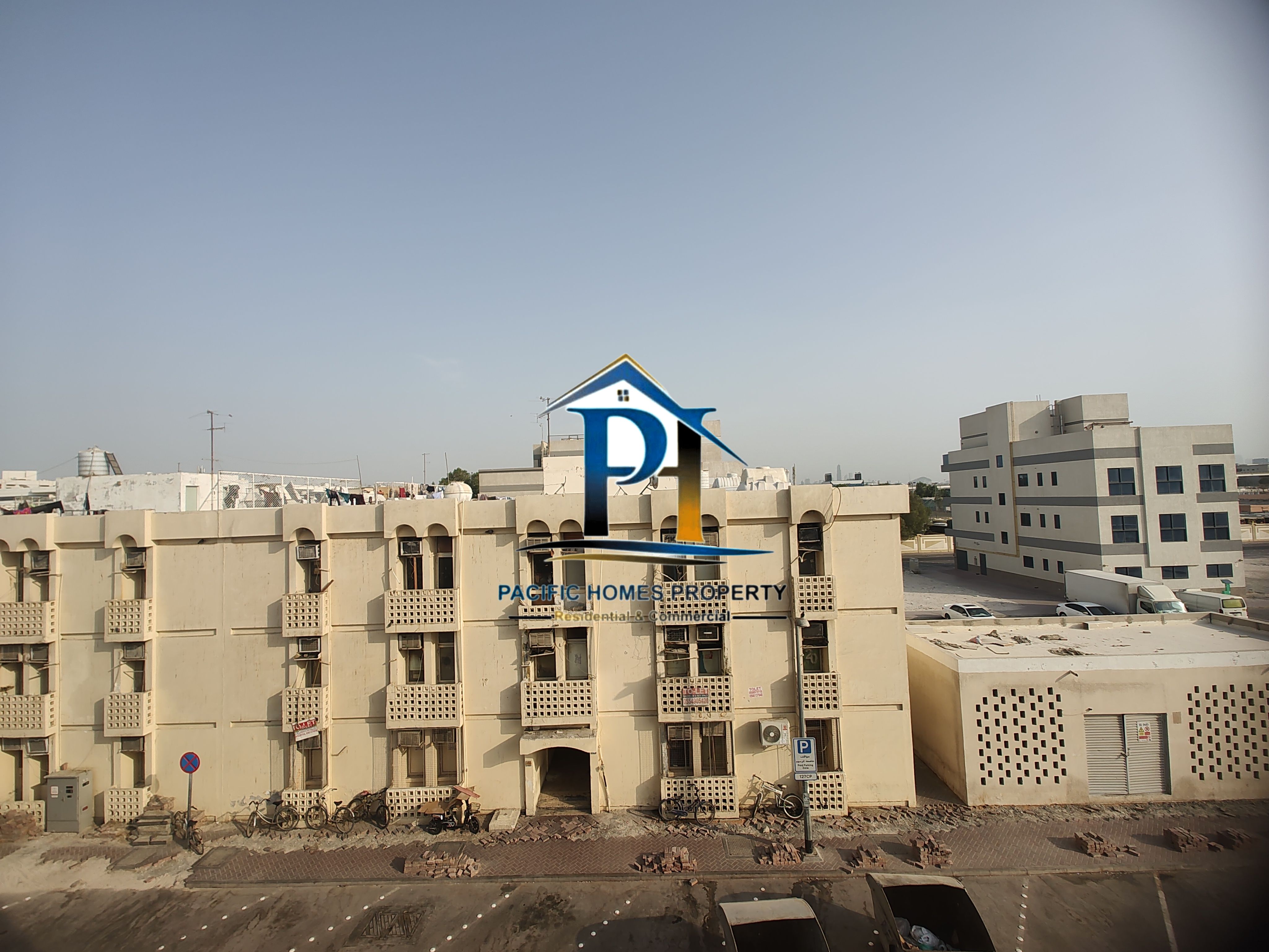 @ CLOSE TO METRO @ FOR STAFF ACCOMMODATION 1 BHK APARTMENT WITH 2 BATHROOM WITH All FACILITIES. . . . .