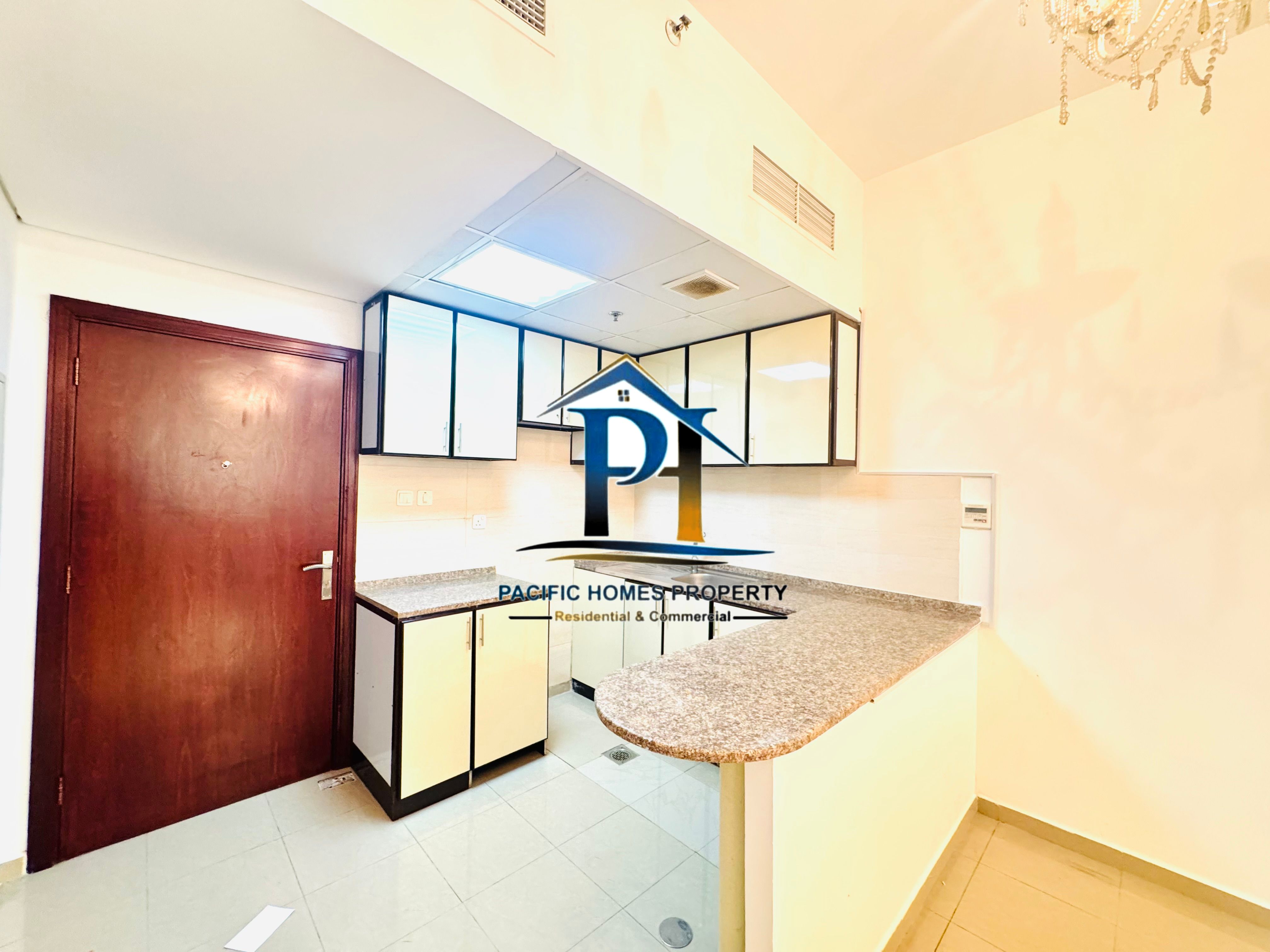 Next to pond park luxury apartments with2 bathroom gym pool parking