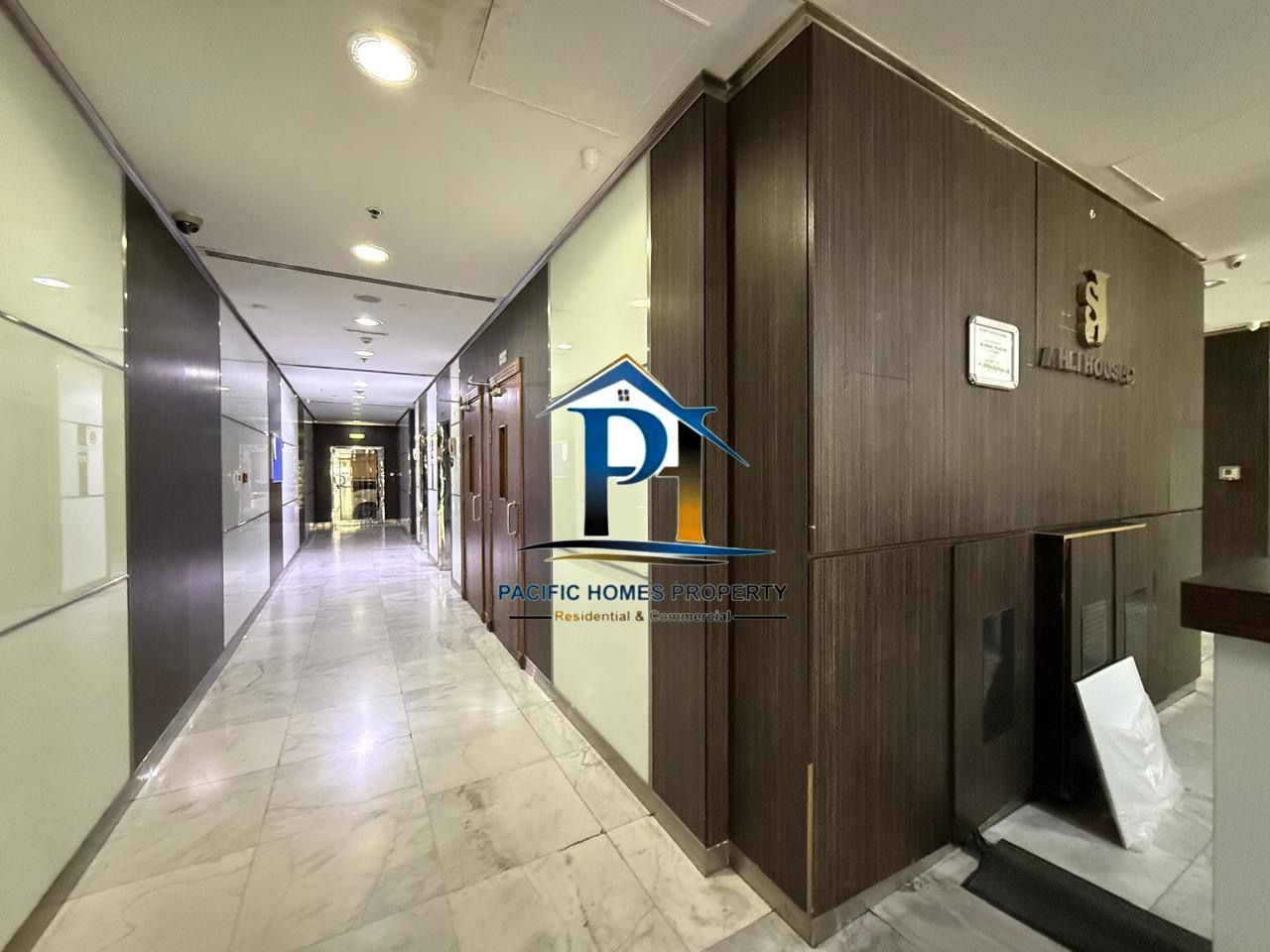 Read to more open space office | 1272 sqft| At prime location |