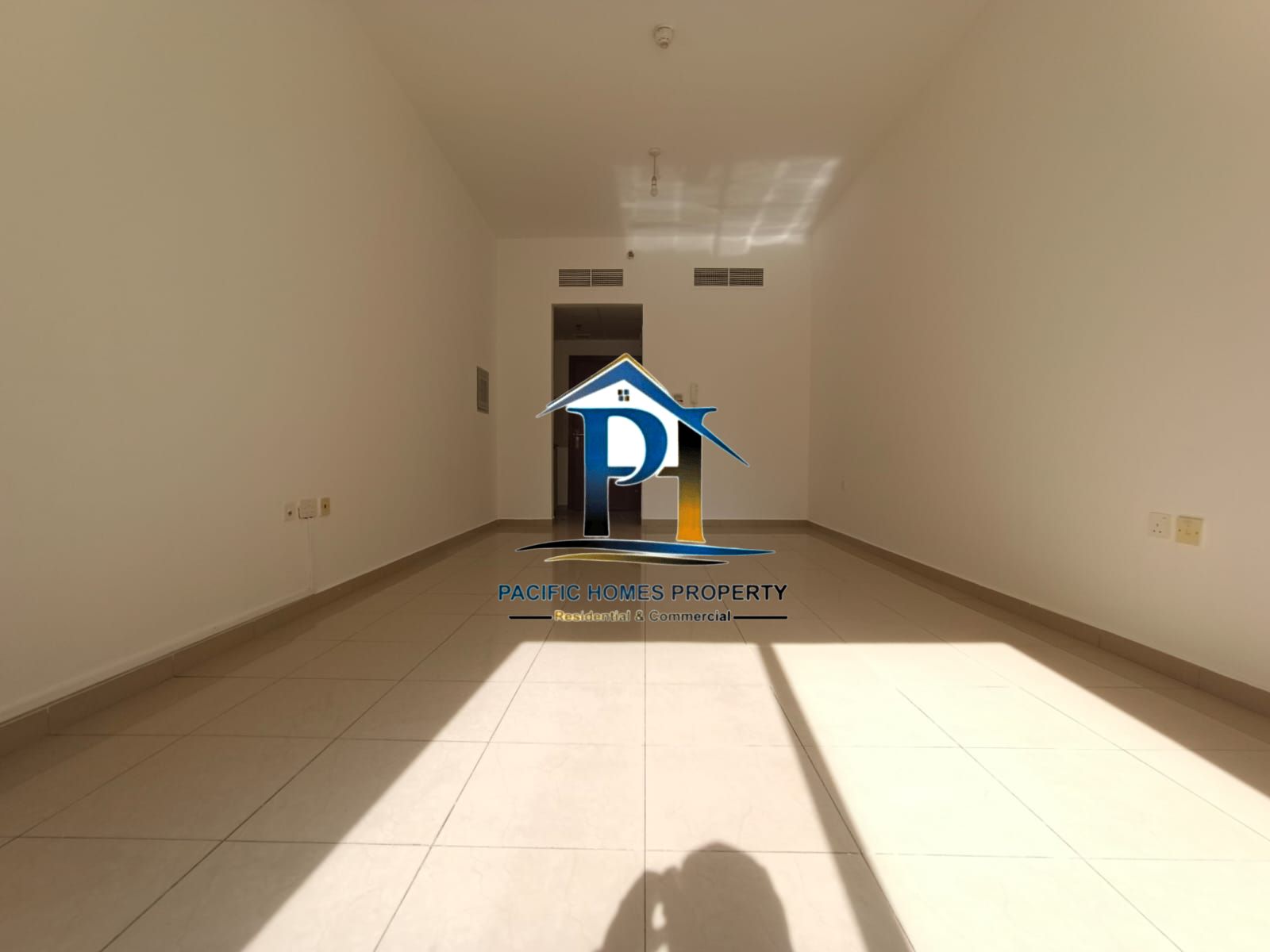 HUGE SIZE STUDIO ONLY FOR FAMILY CLOSE TO POUND PARK WITH GYM POOL JUST IN 40K. . . .