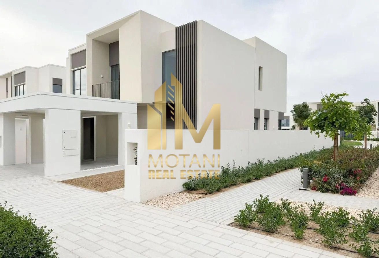Prime Location | Ready to Move | Family Living