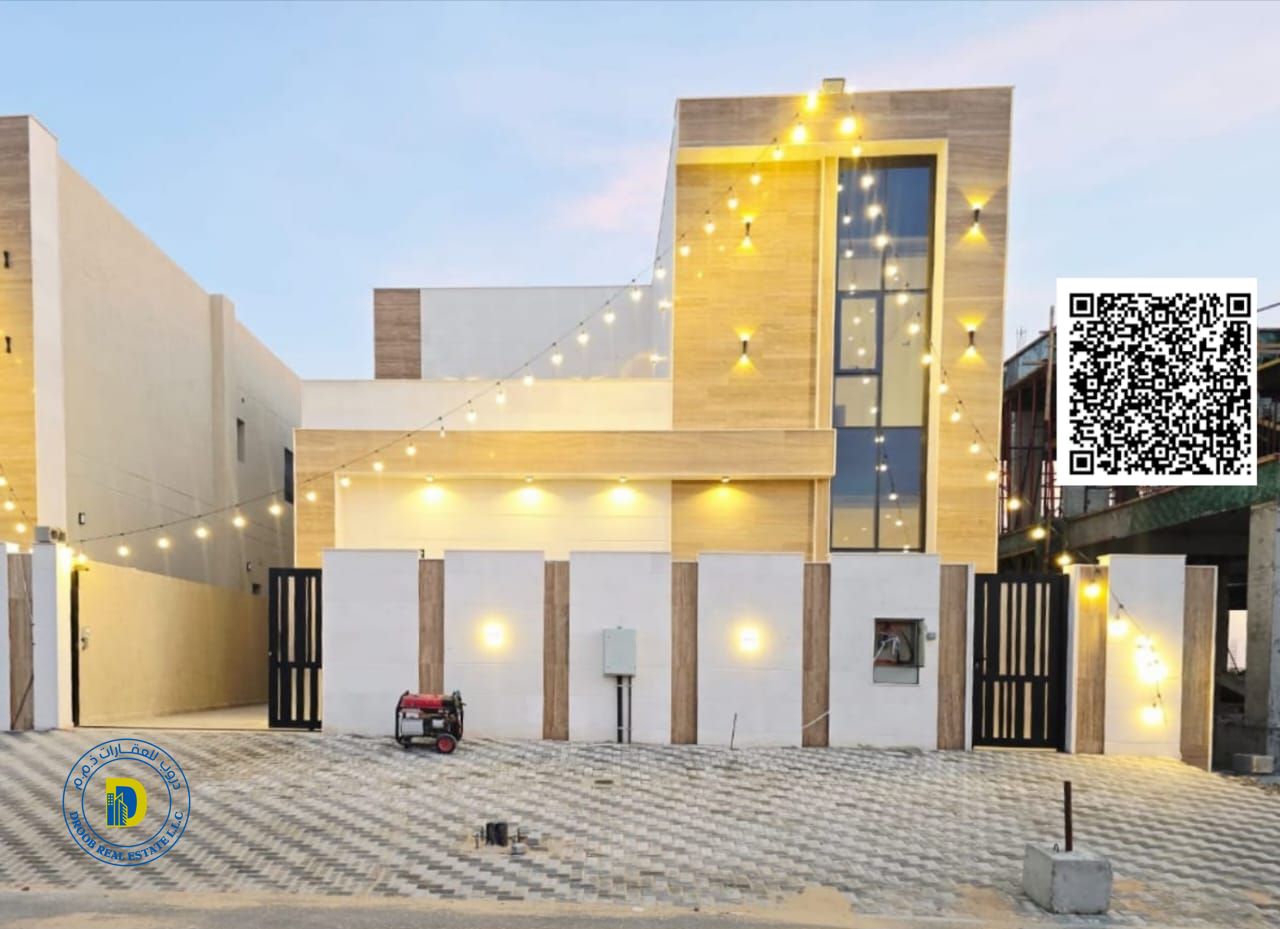 Villa for sale, freehold, open to all nationalities, very close to Umm Al Quwain University, at an attractive price.