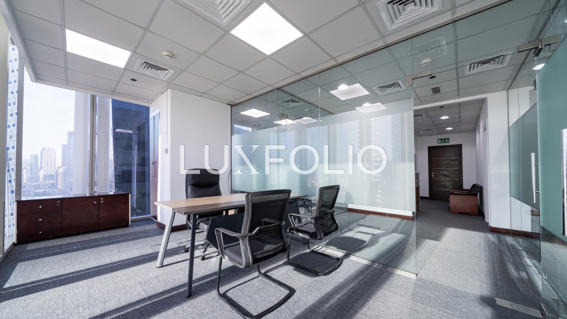 Prime Location | Furnished | 3 Parkings